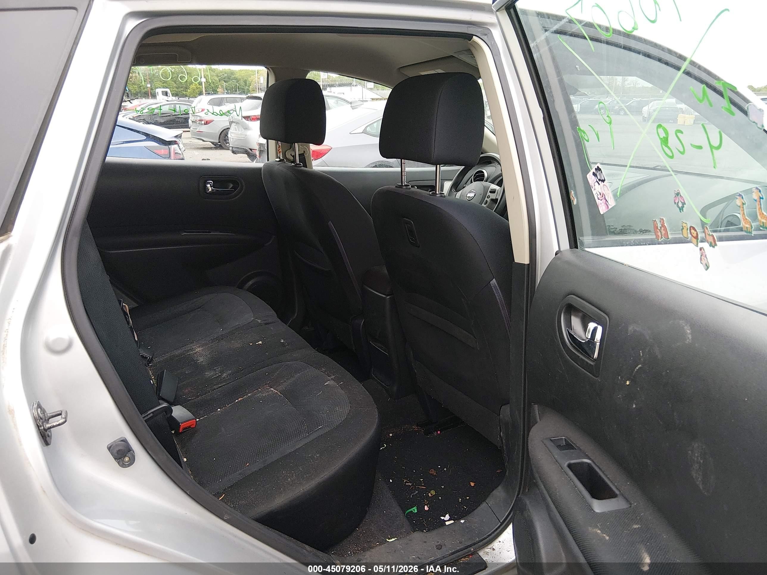 2013 Nissan Rogue S Silver vin: JN8AS5MT6DW018798