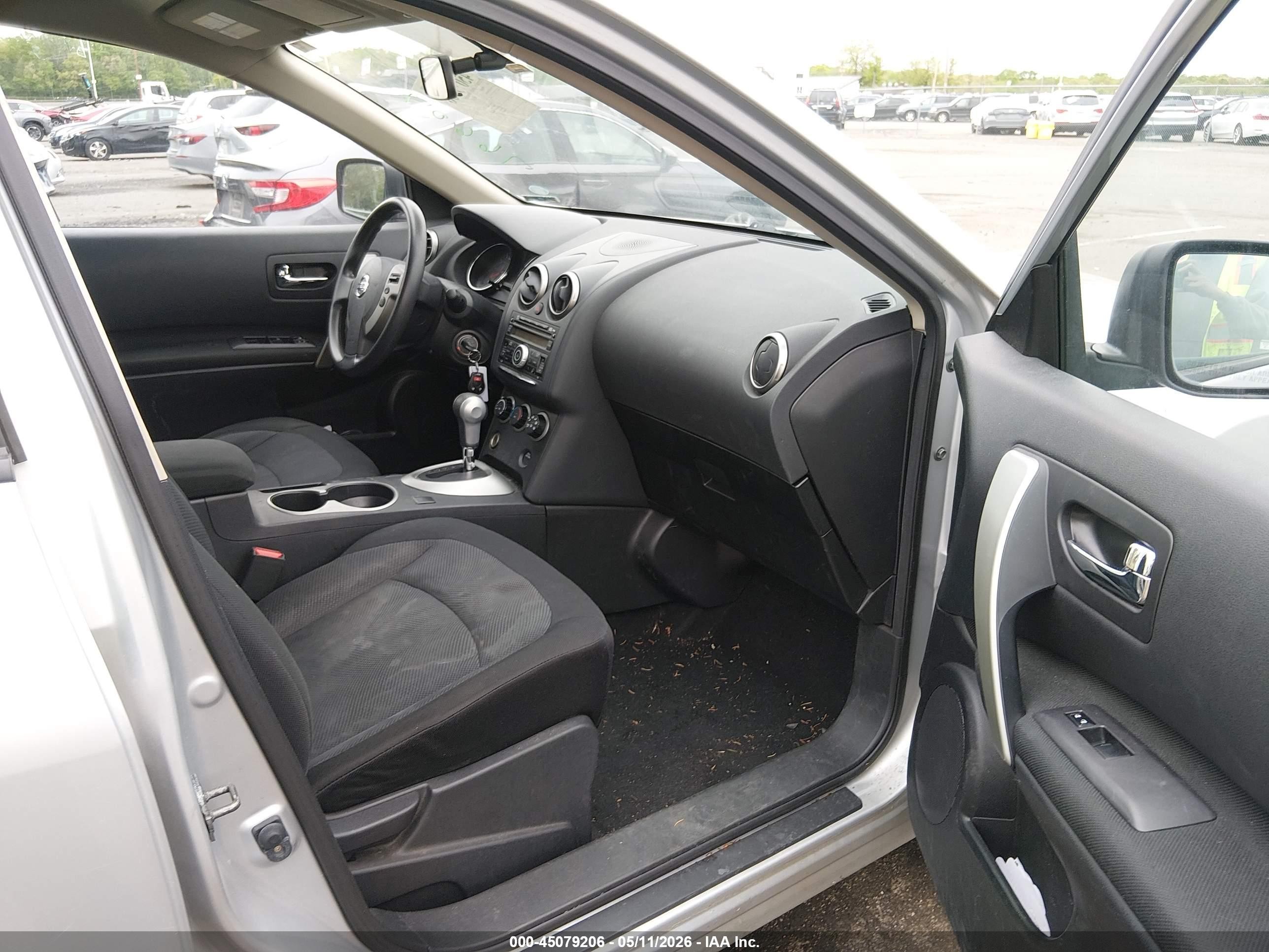 2013 Nissan Rogue S Silver vin: JN8AS5MT6DW018798
