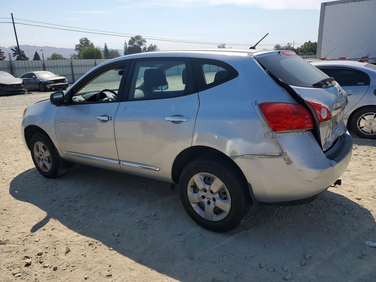 2014 Nissan Rogue Select S Silver vin: JN8AS5MT6EW102525