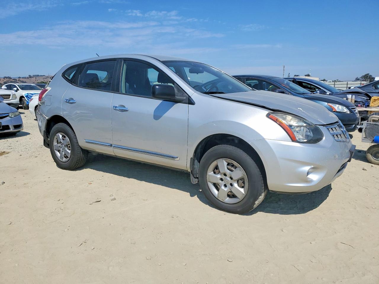 2014 Nissan Rogue Select S Silver vin: JN8AS5MT6EW102525