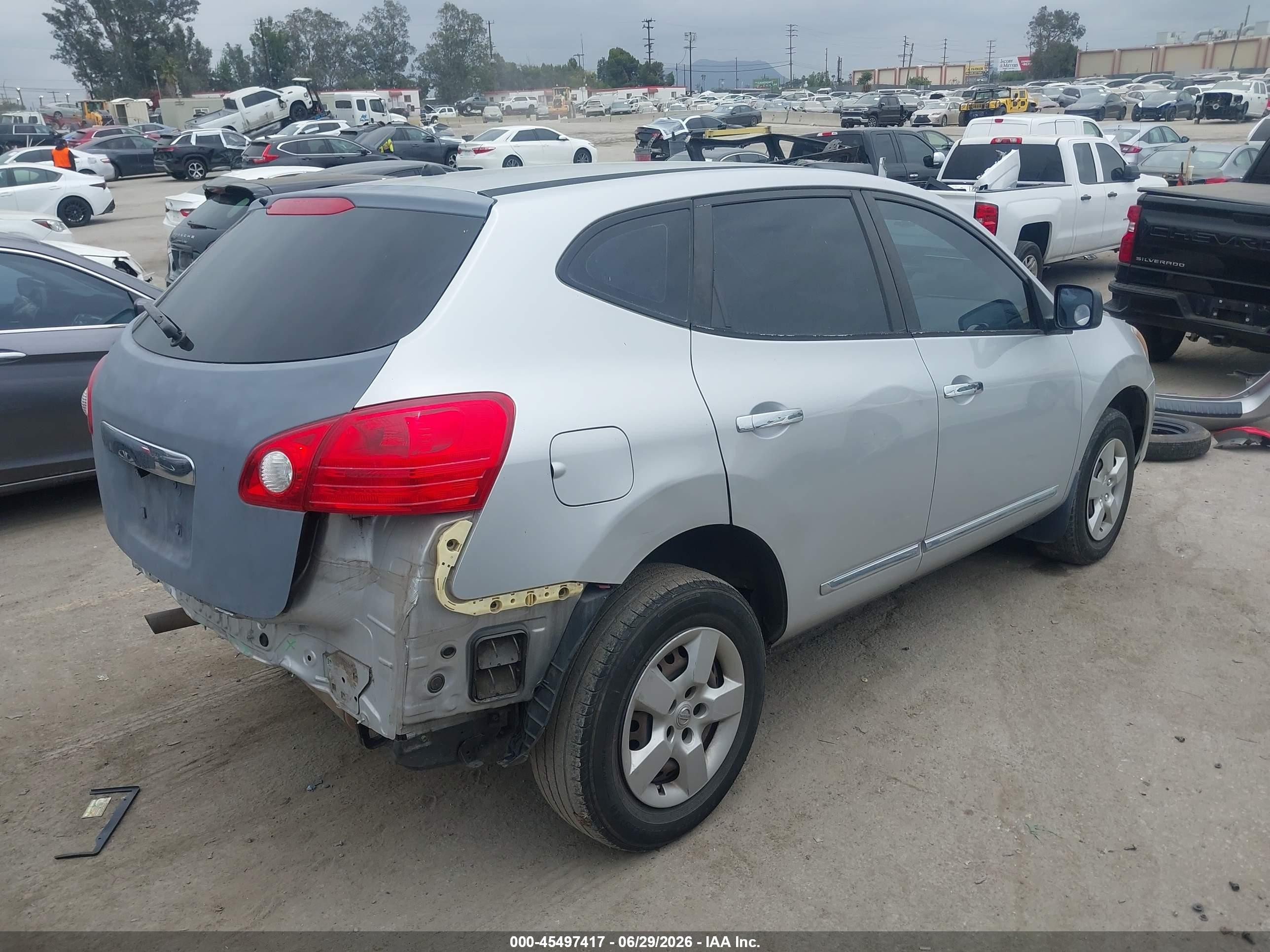 2014 Nissan Rogue Select S Silver vin: JN8AS5MT6EW611806