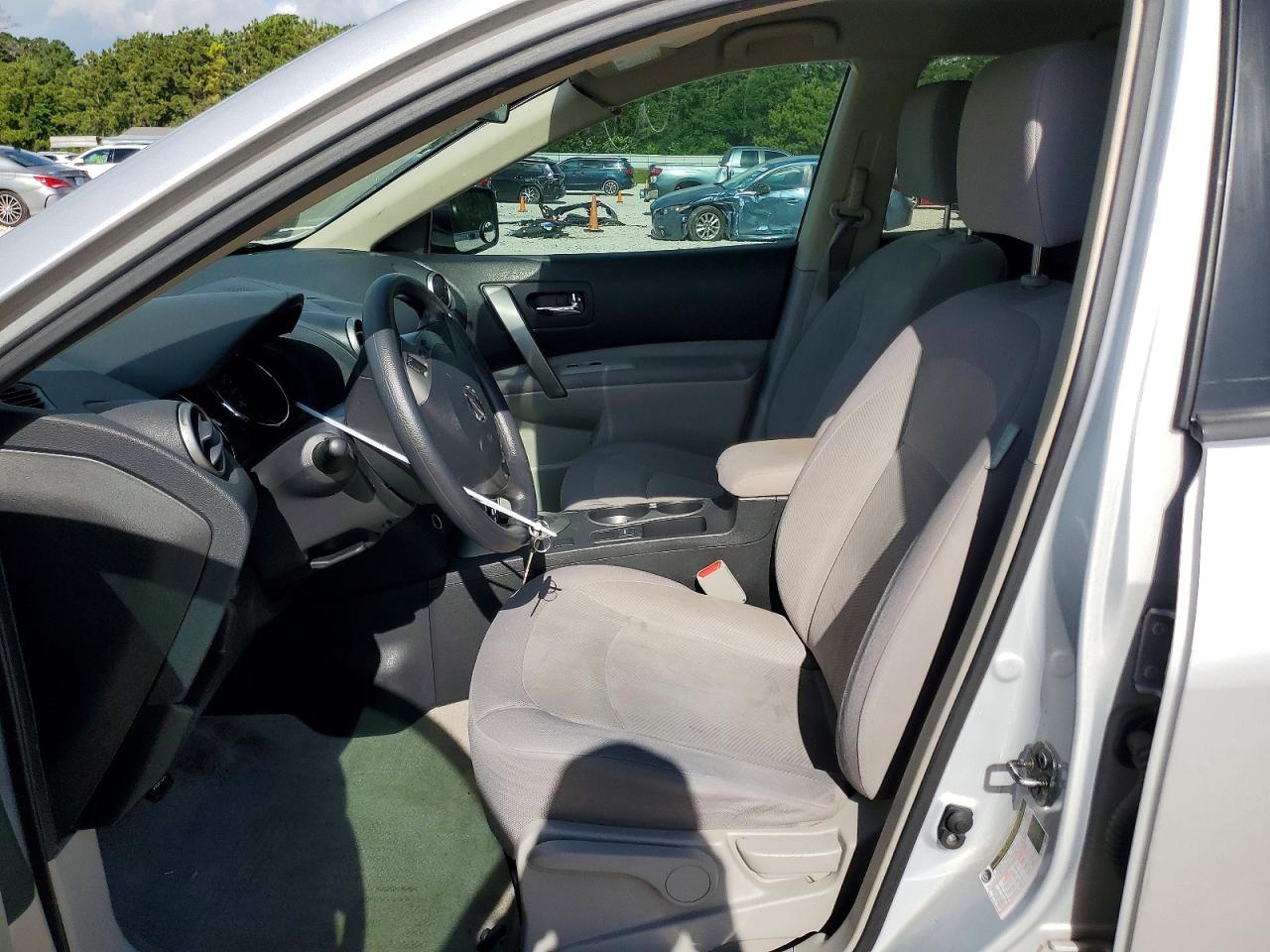 2015 Nissan Rogue Select S Серебряный vin: JN8AS5MT6FW152228