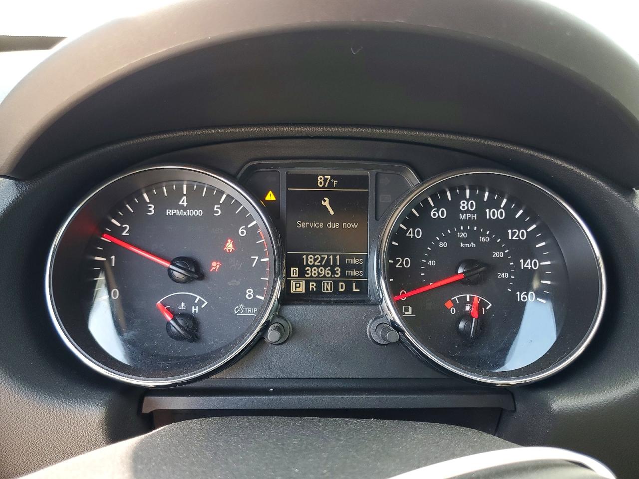 2015 Nissan Rogue Select S Серебряный vin: JN8AS5MT6FW152228