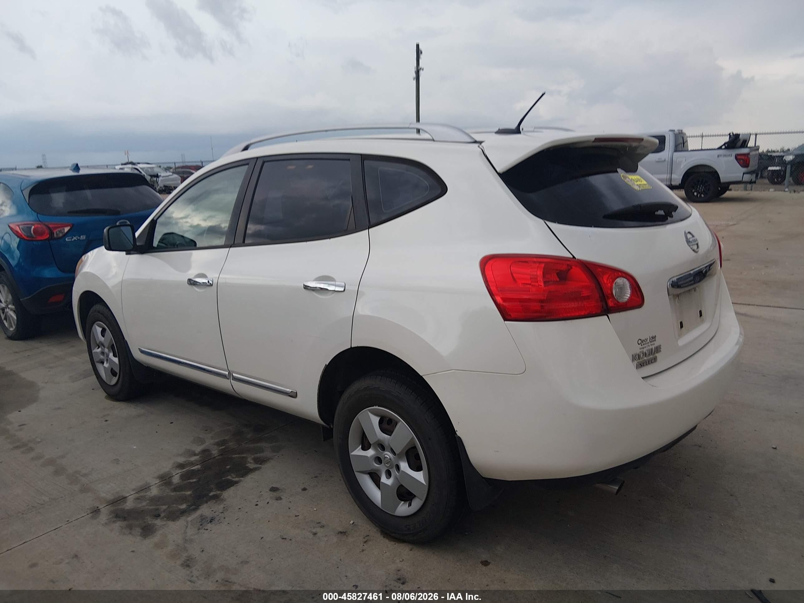 2015 Nissan Rogue Select S Белый vin: JN8AS5MT6FW159521