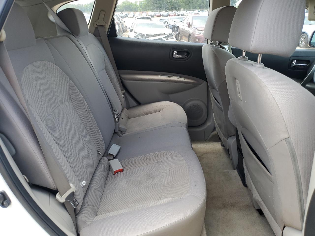 2015 Nissan Rogue Select S Белый vin: JN8AS5MT6FW650588
