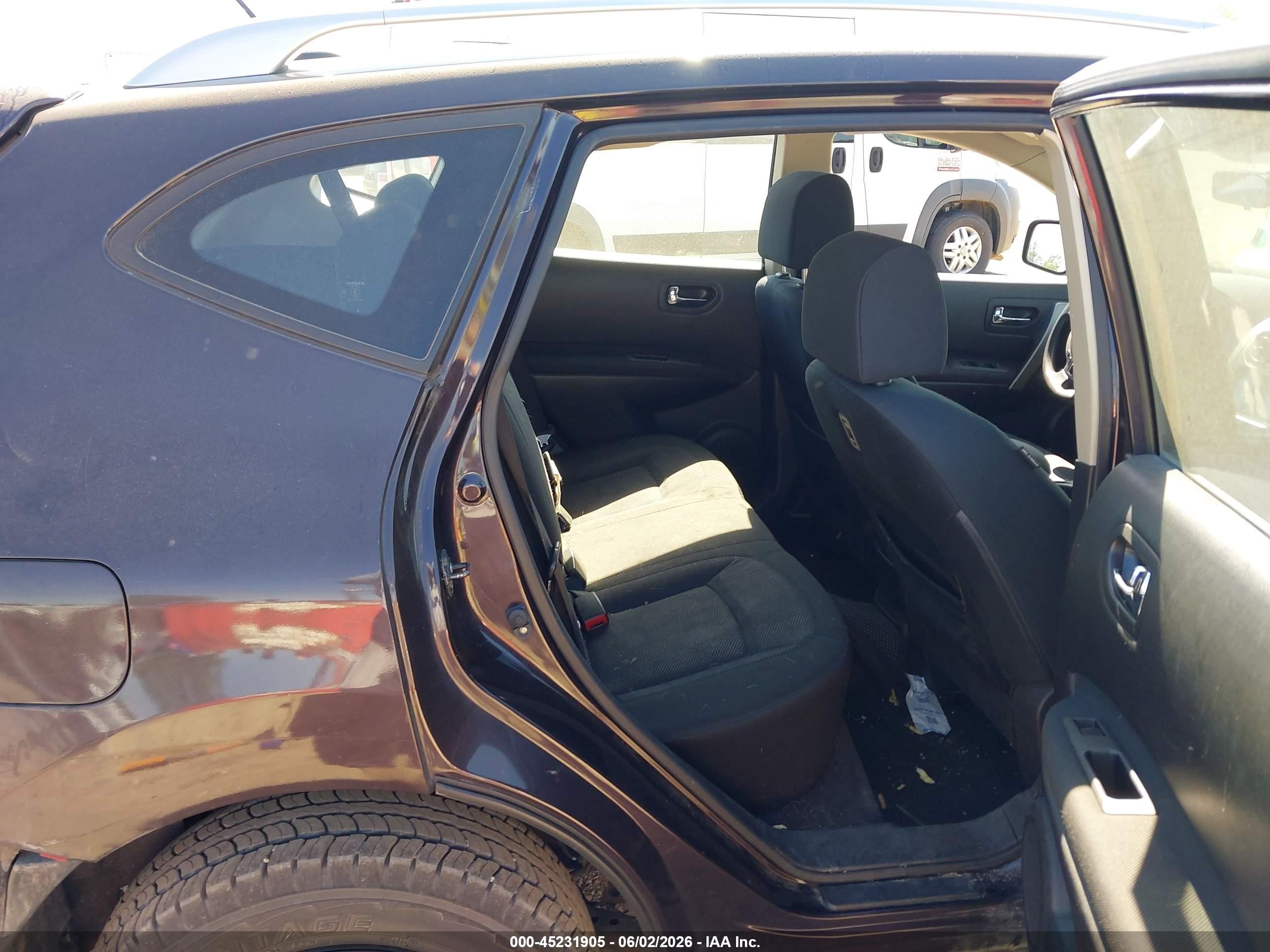 2015 Nissan Rogue Select S Maroon vin: JN8AS5MT6FW651272