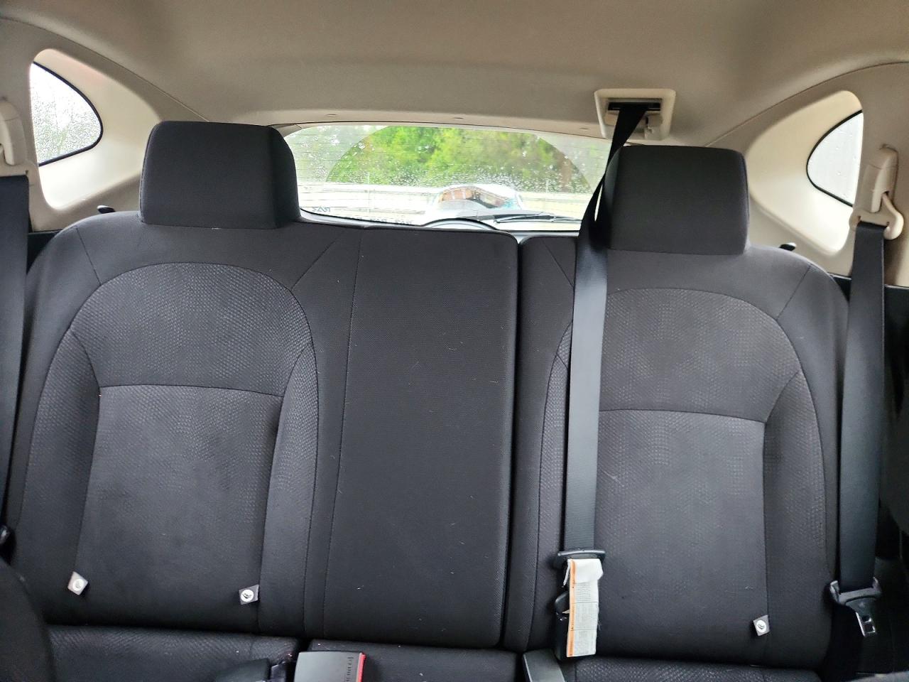 2015 Nissan Rogue Select S Silver vin: JN8AS5MT6FW670355