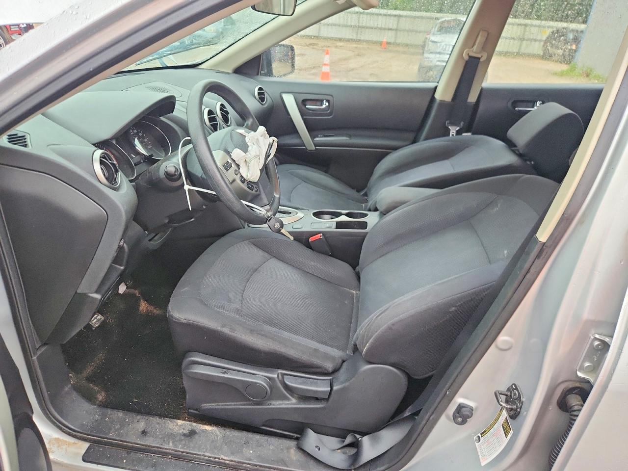 2015 Nissan Rogue Select S Silver vin: JN8AS5MT6FW670355