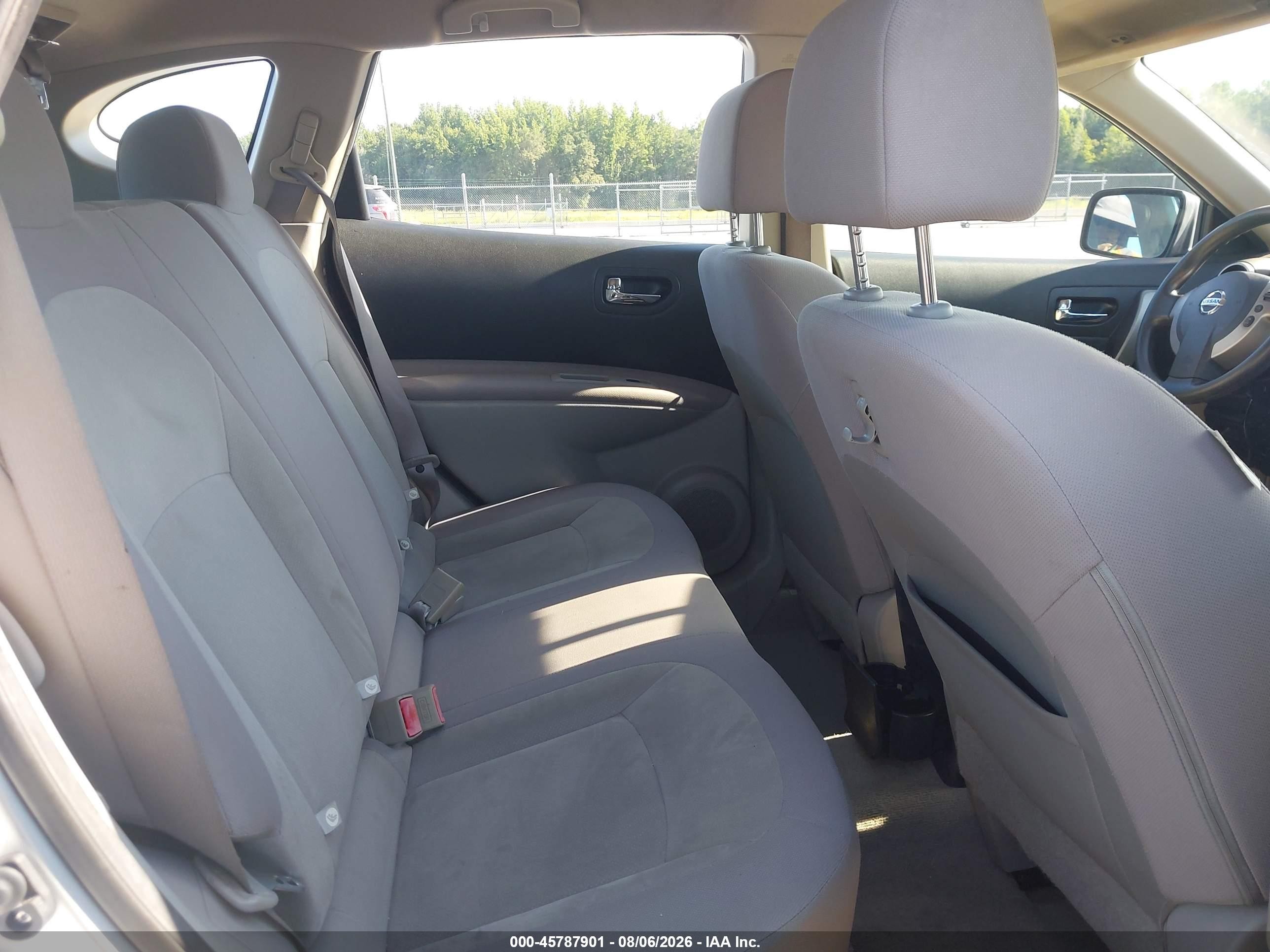 2010 Nissan Rogue S Silver vin: JN8AS5MT7AW506850