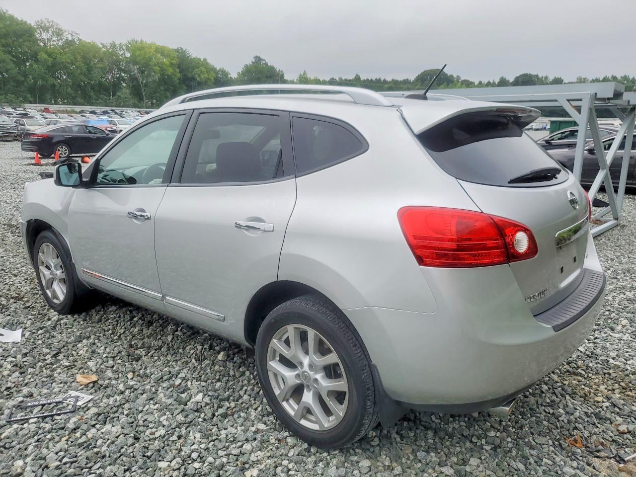 2011 Nissan Rogue S Silver vin: JN8AS5MT7BW166441