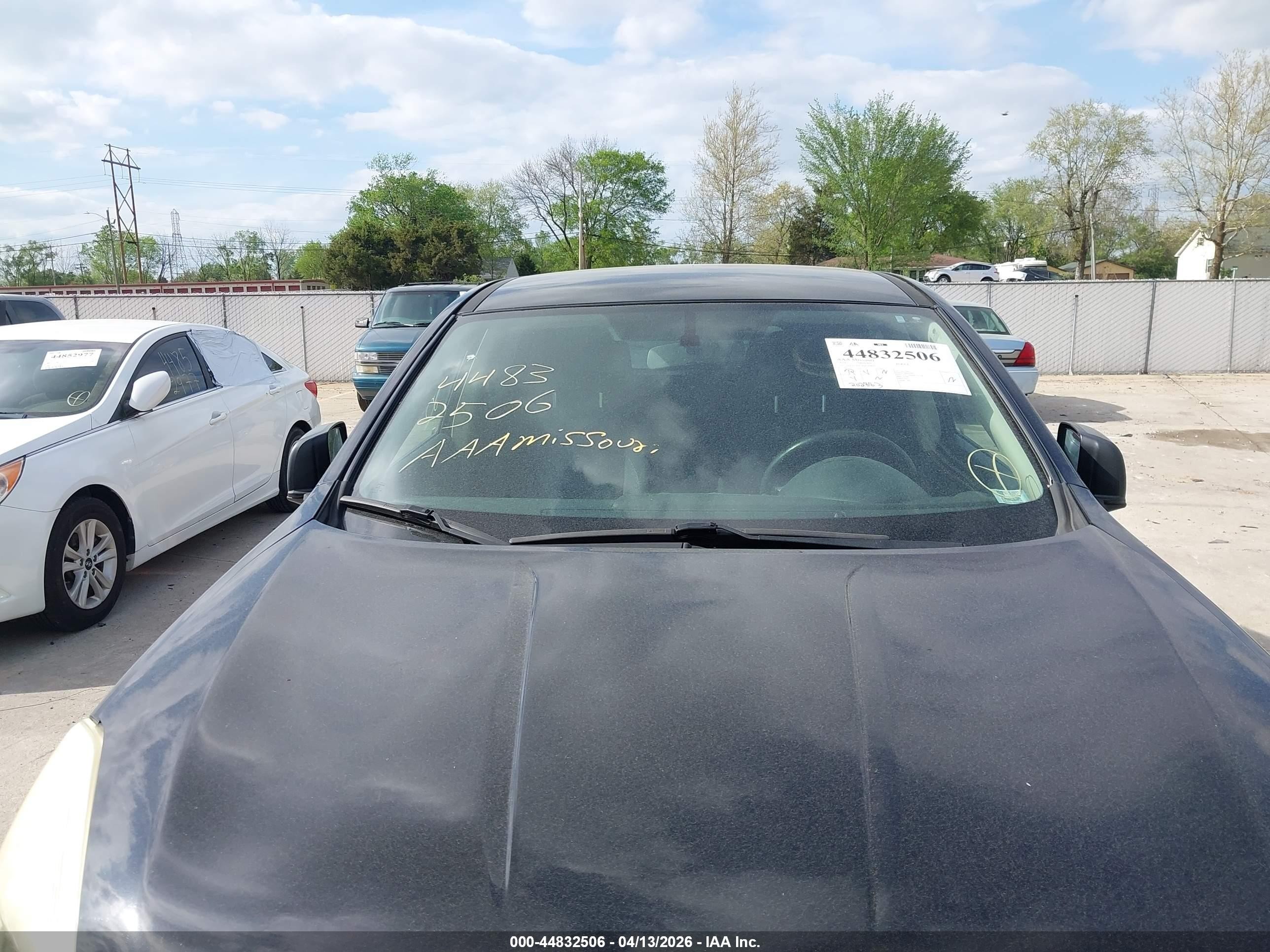 2011 Nissan Rogue S Black vin: JN8AS5MT7BW560800