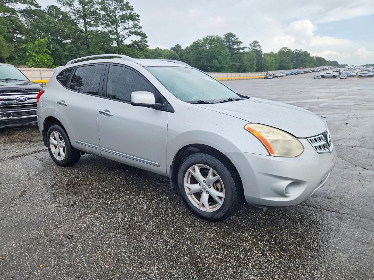 2011 Nissan Rogue S Silver vin: JN8AS5MT7BW574972
