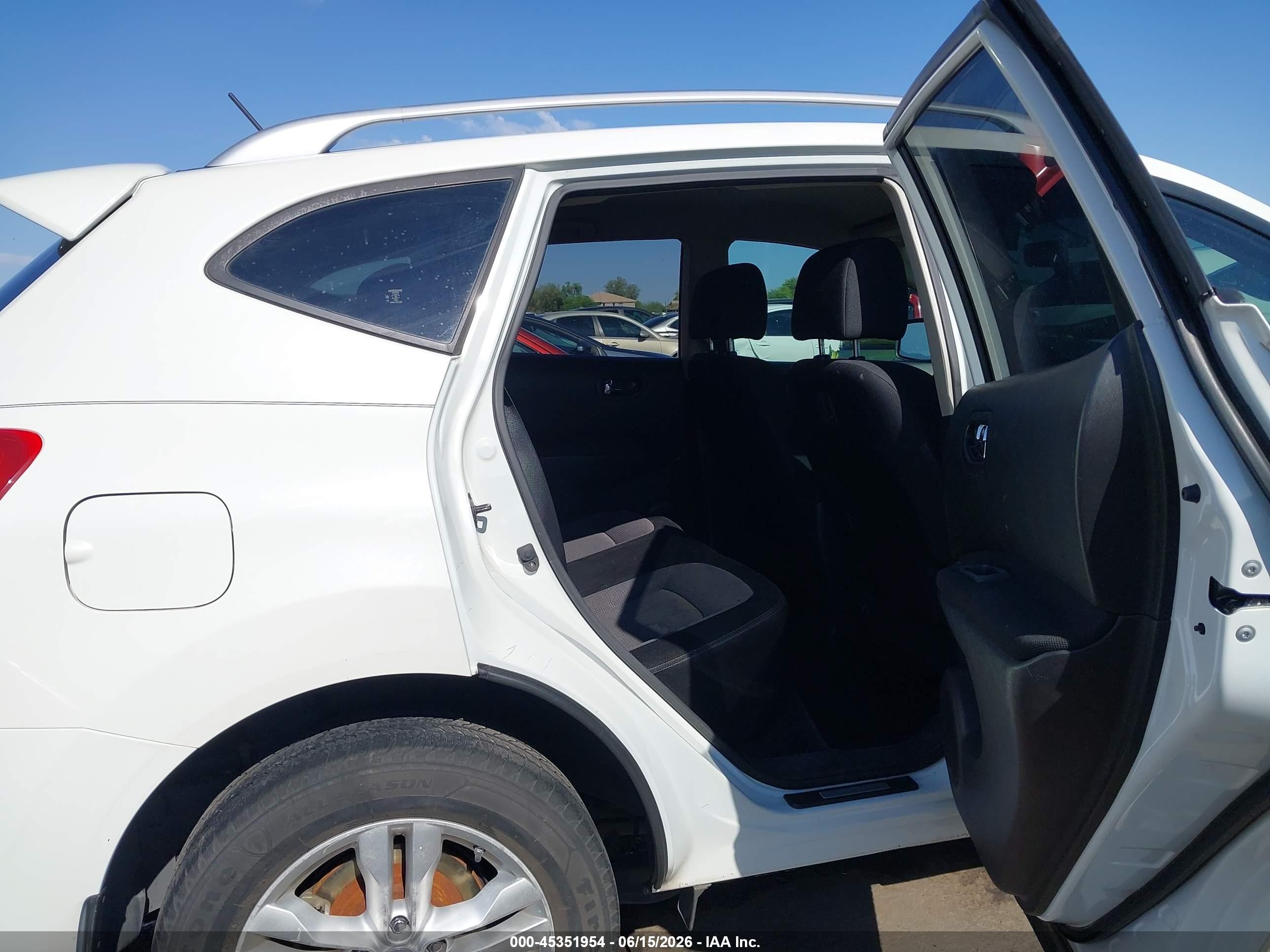 2012 Nissan Rogue Sv White vin: JN8AS5MT7CW267514
