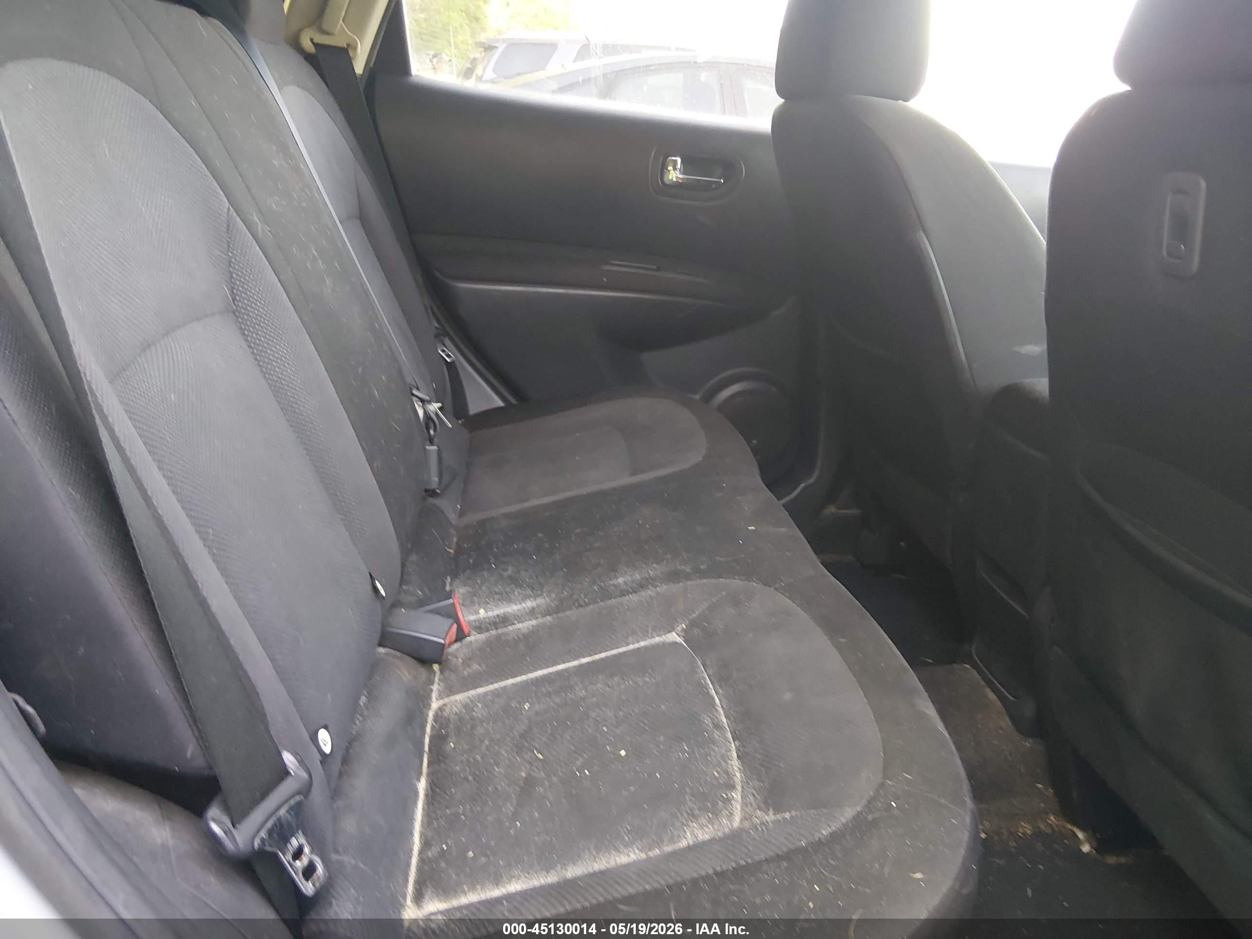 2012 Nissan Rogue S Silver vin: JN8AS5MT7CW279081