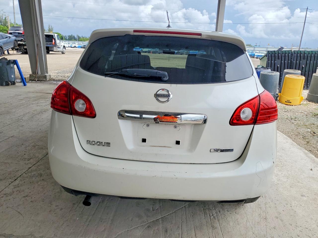 2012 Nissan Rogue S White vin: JN8AS5MT7CW300348