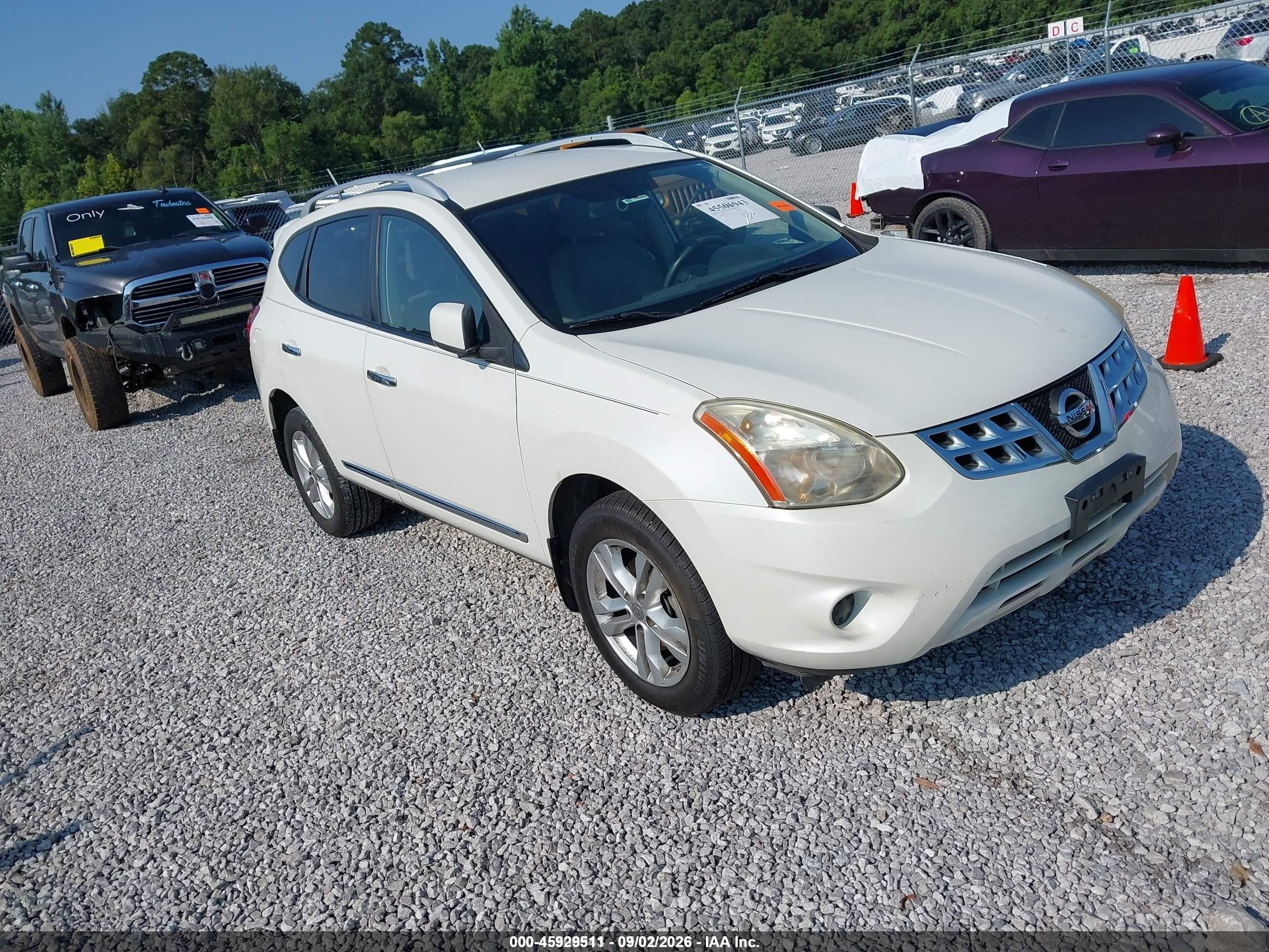 2012 Nissan Rogue Sv Белый vin: JN8AS5MT7CW303671
