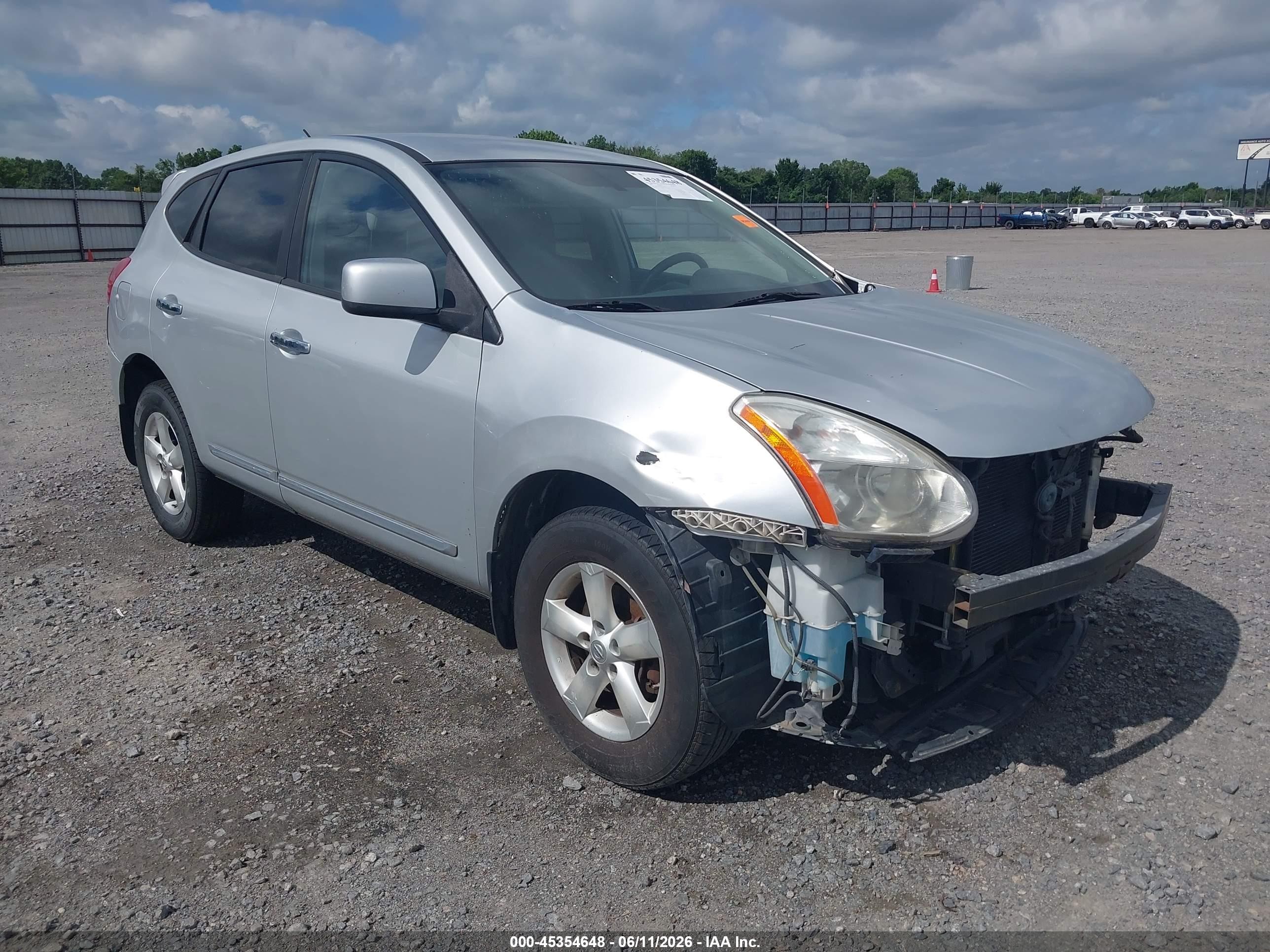 2013 Nissan Rogue S Silver vin: JN8AS5MT7DW521319
