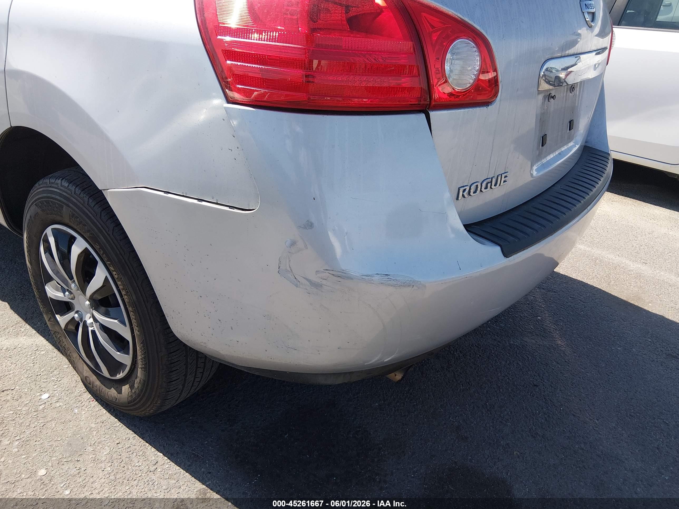 2013 Nissan Rogue S Silver vin: JN8AS5MT7DW521496