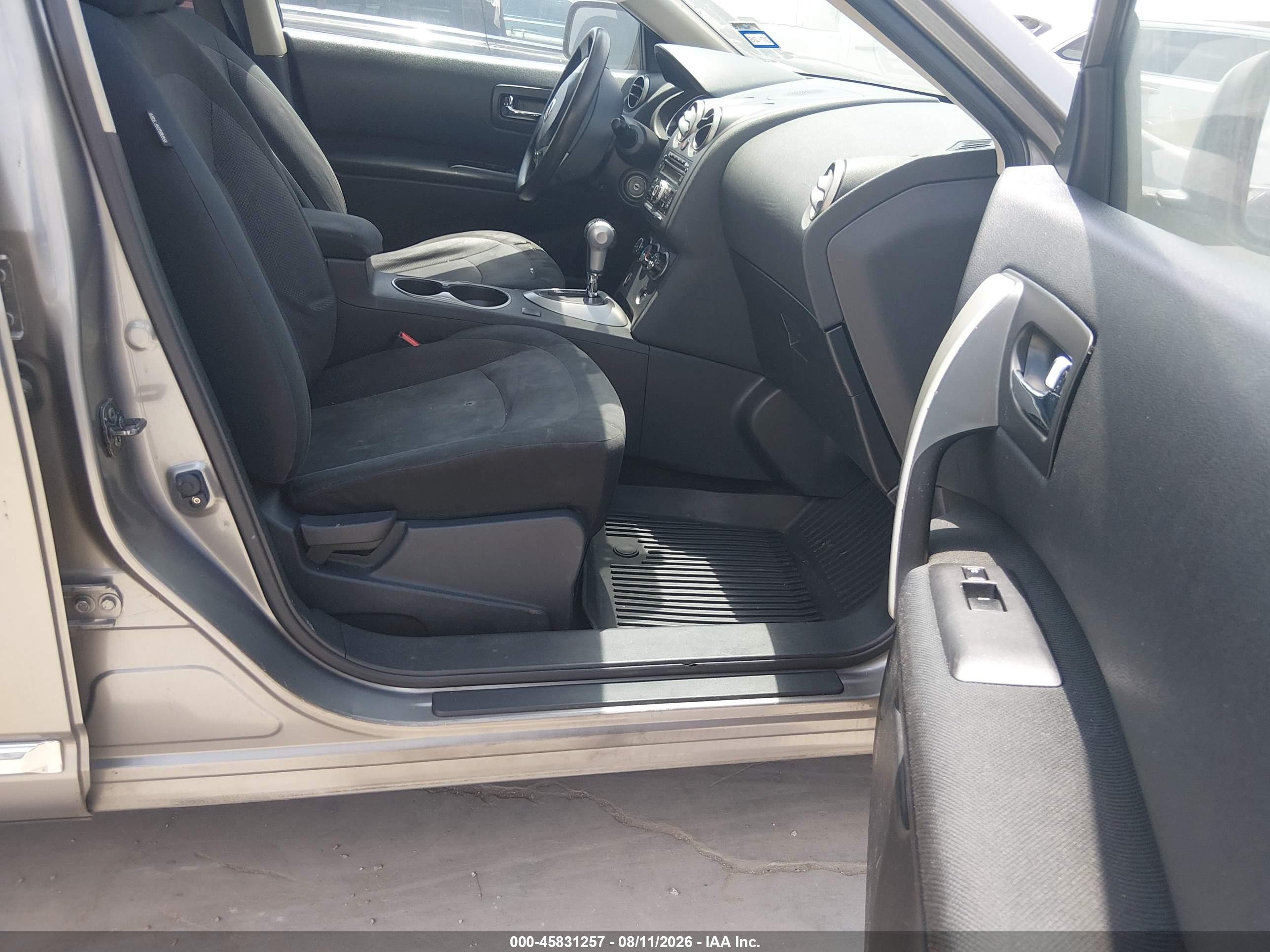 2013 Nissan Rogue S Beige vin: JN8AS5MT7DW539478