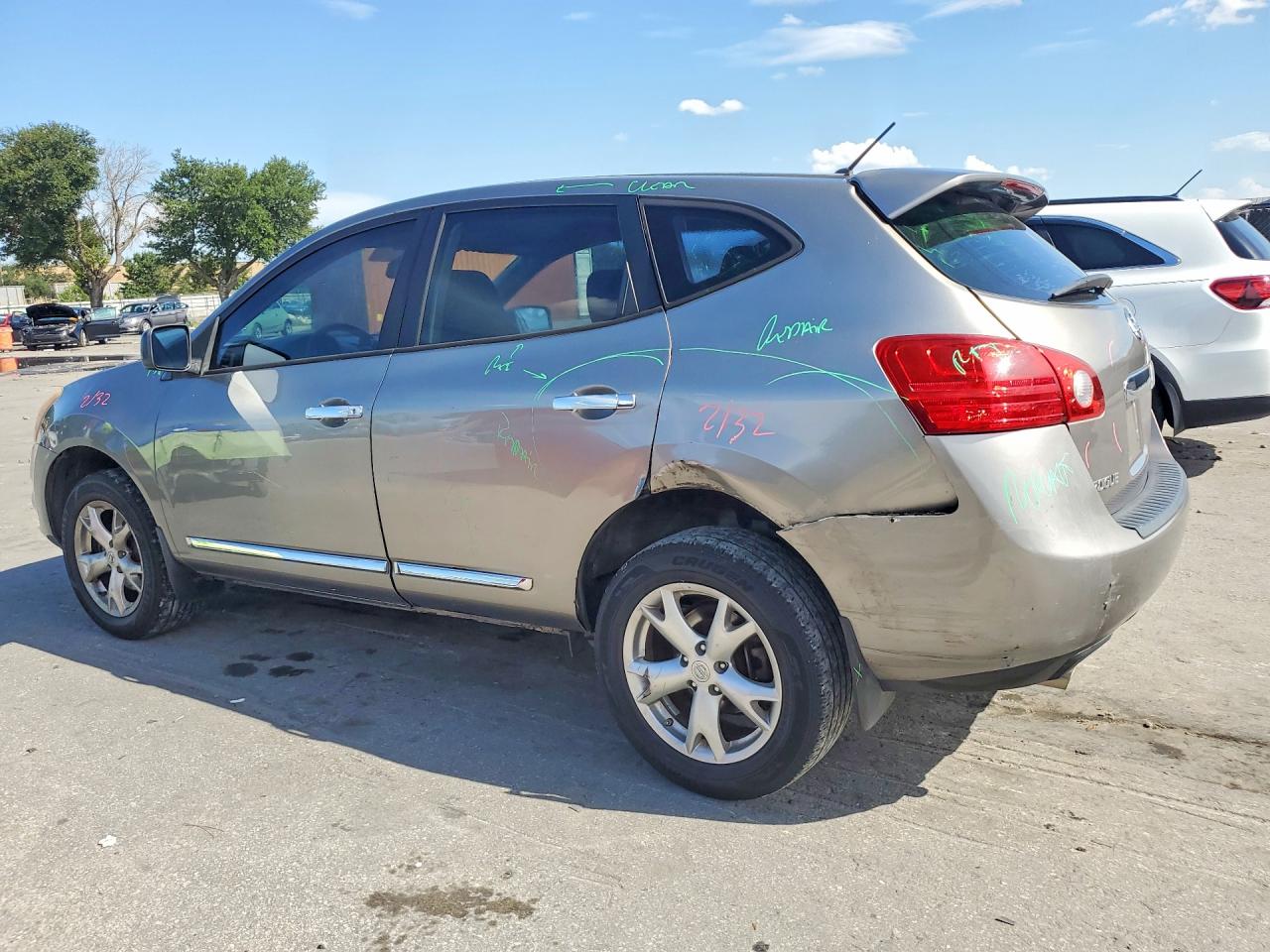 2013 Nissan Rogue S Серый vin: JN8AS5MT7DW541618