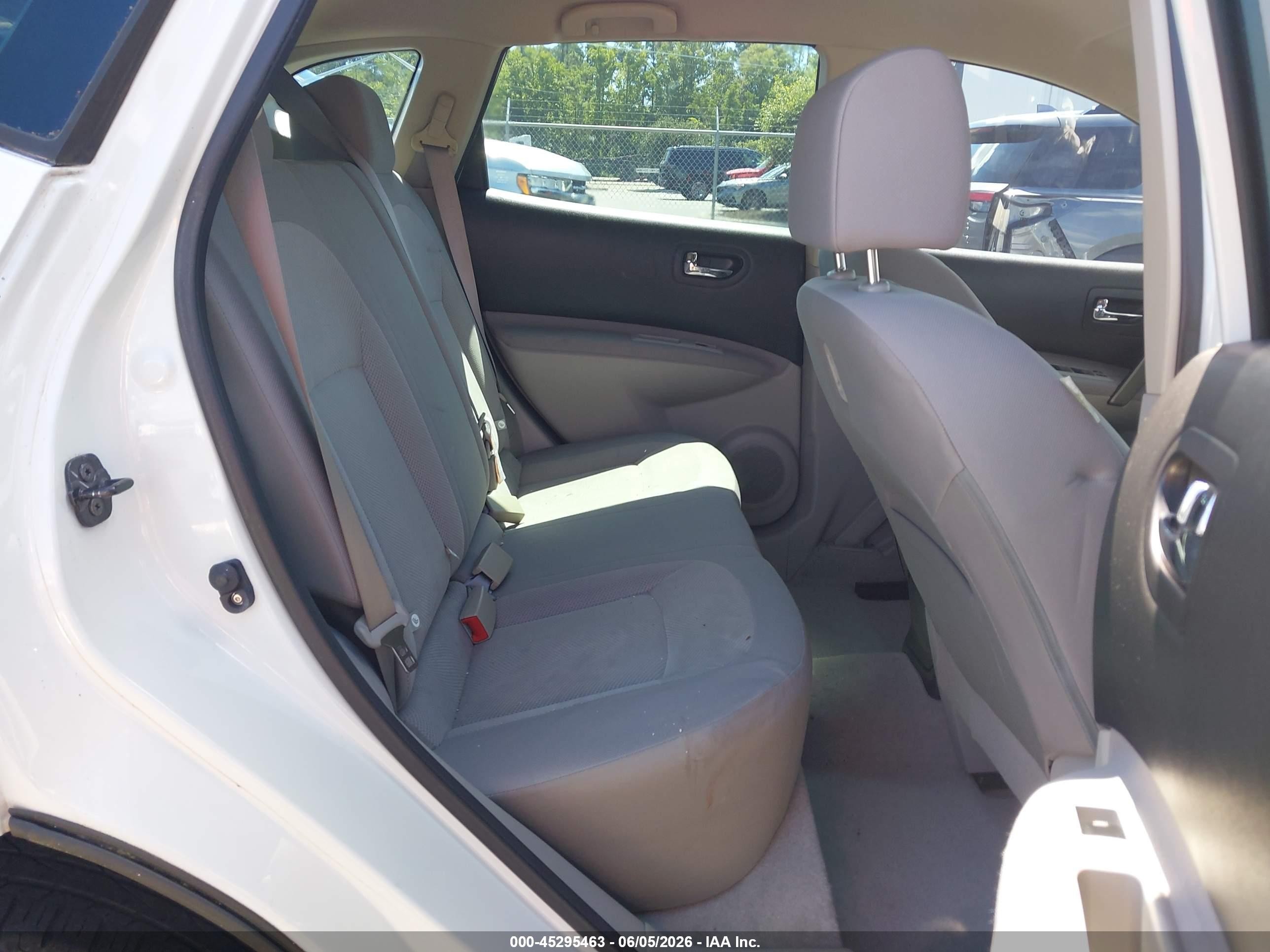 2013 Nissan Rogue S White vin: JN8AS5MT7DW553767