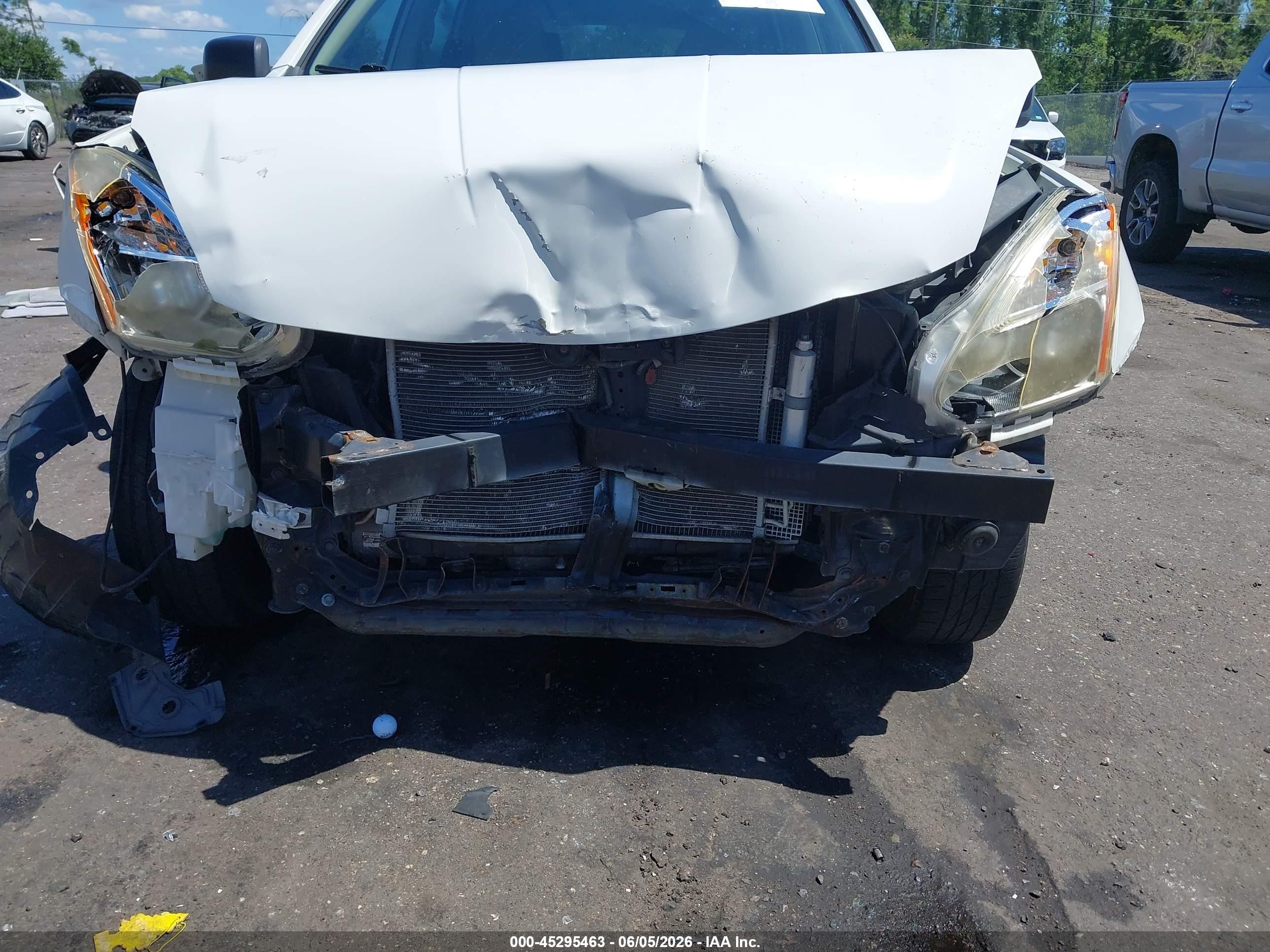 2013 Nissan Rogue S White vin: JN8AS5MT7DW553767