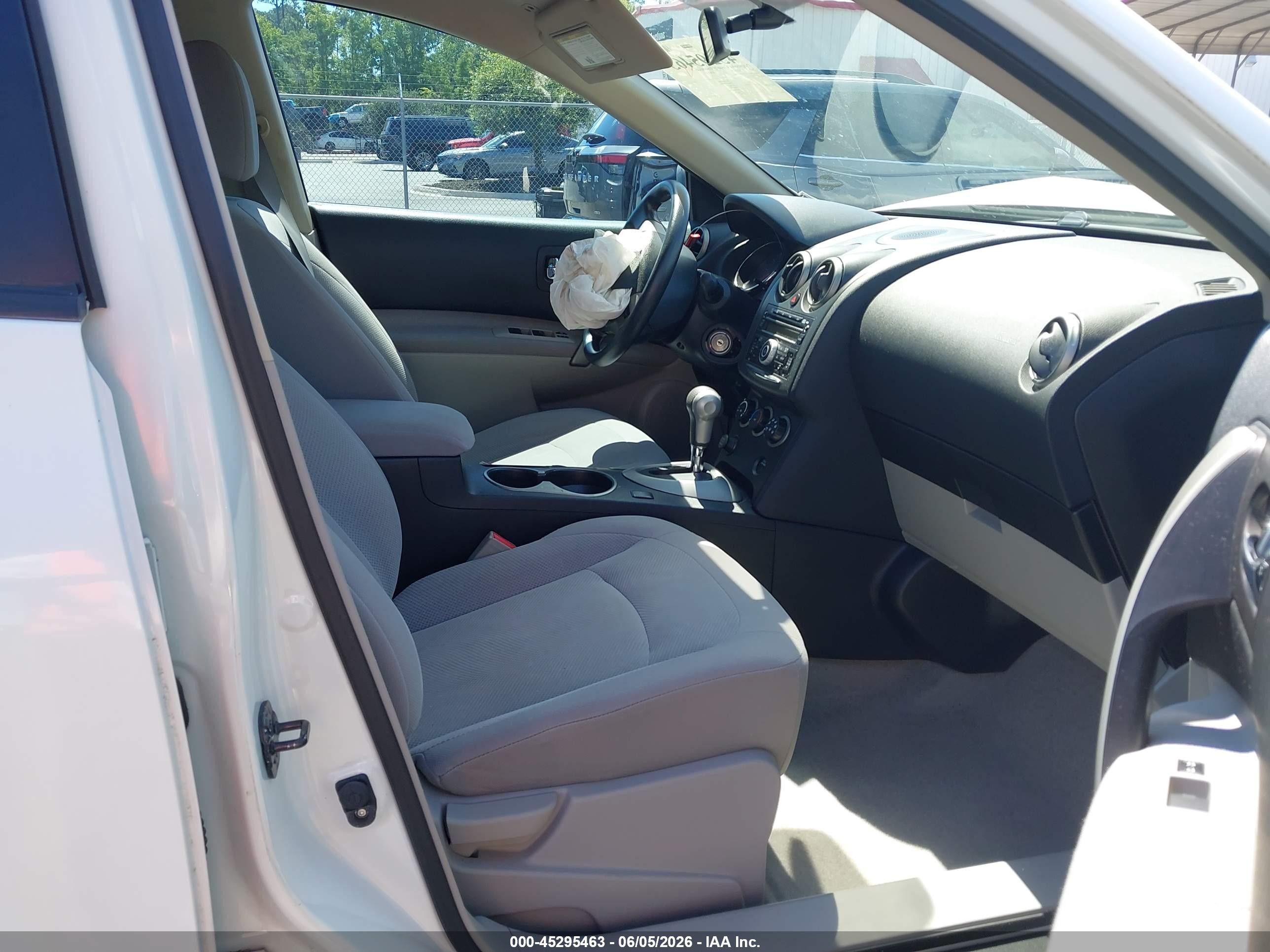 2013 Nissan Rogue S White vin: JN8AS5MT7DW553767