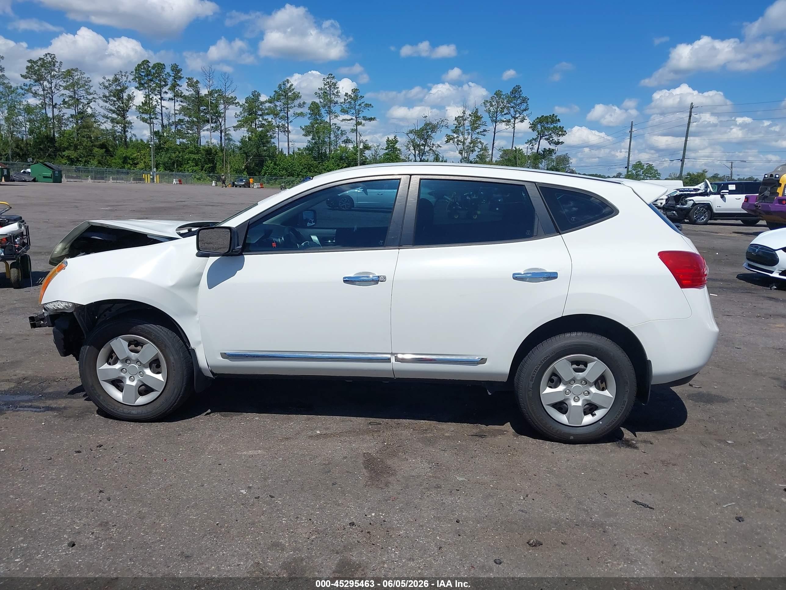 2013 Nissan Rogue S White vin: JN8AS5MT7DW553767