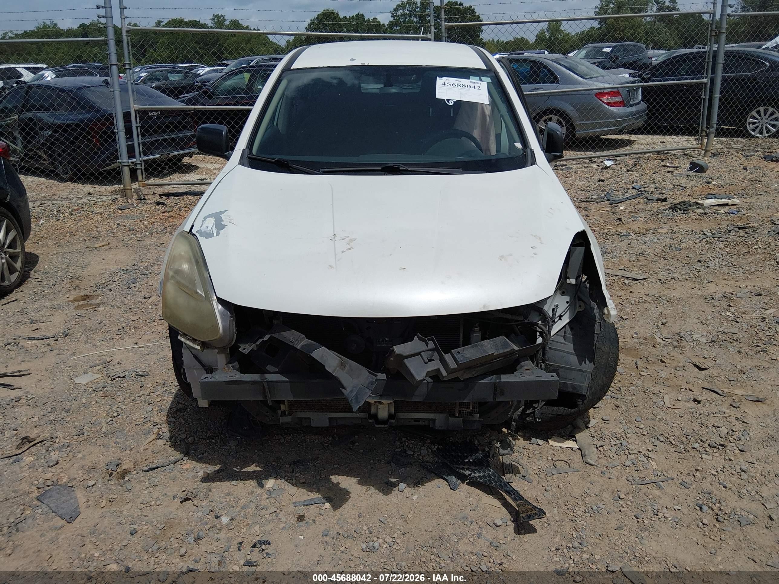 2014 Nissan Rogue Select S Белый vin: JN8AS5MT7EW601902