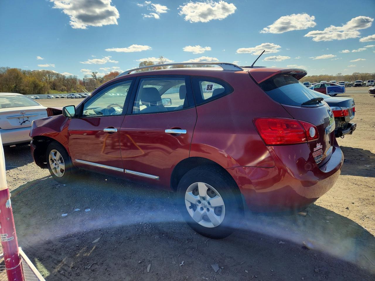 2014 Nissan Rouge Red vin: JN8AS5MT7EW616044