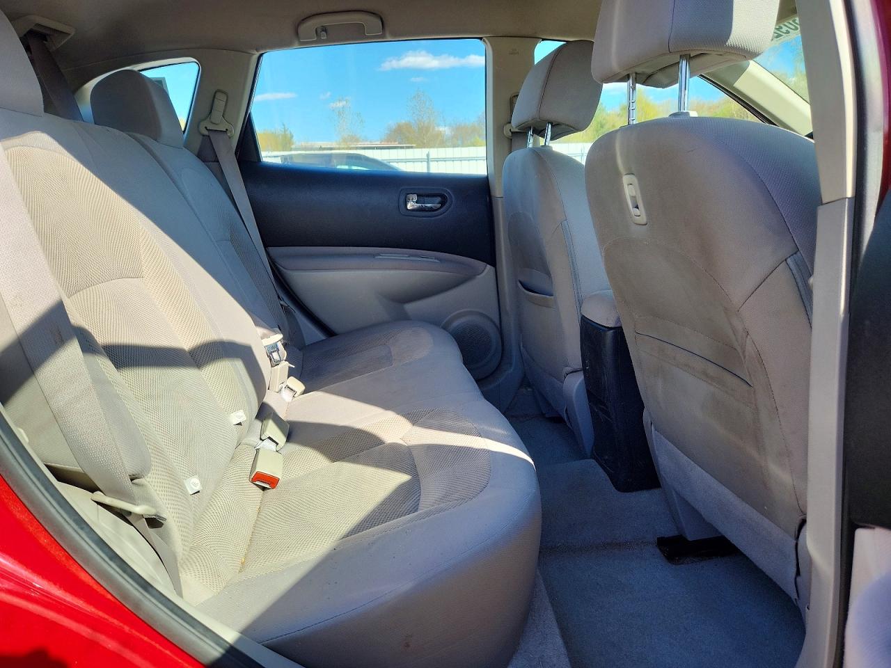 2014 Nissan Rouge Red vin: JN8AS5MT7EW616044