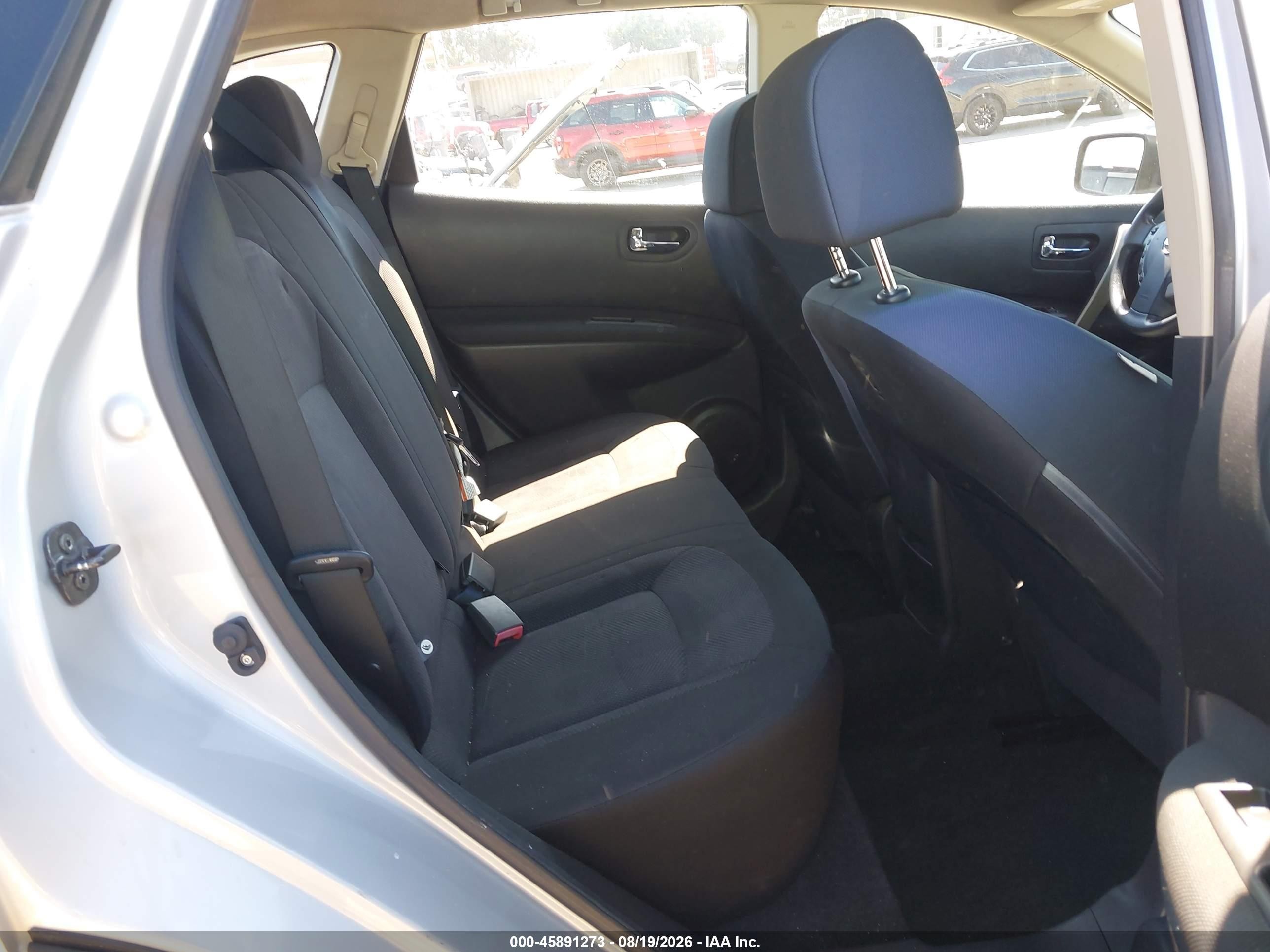 2014 Nissan Rogue Select S Silver vin: JN8AS5MT7EW616447