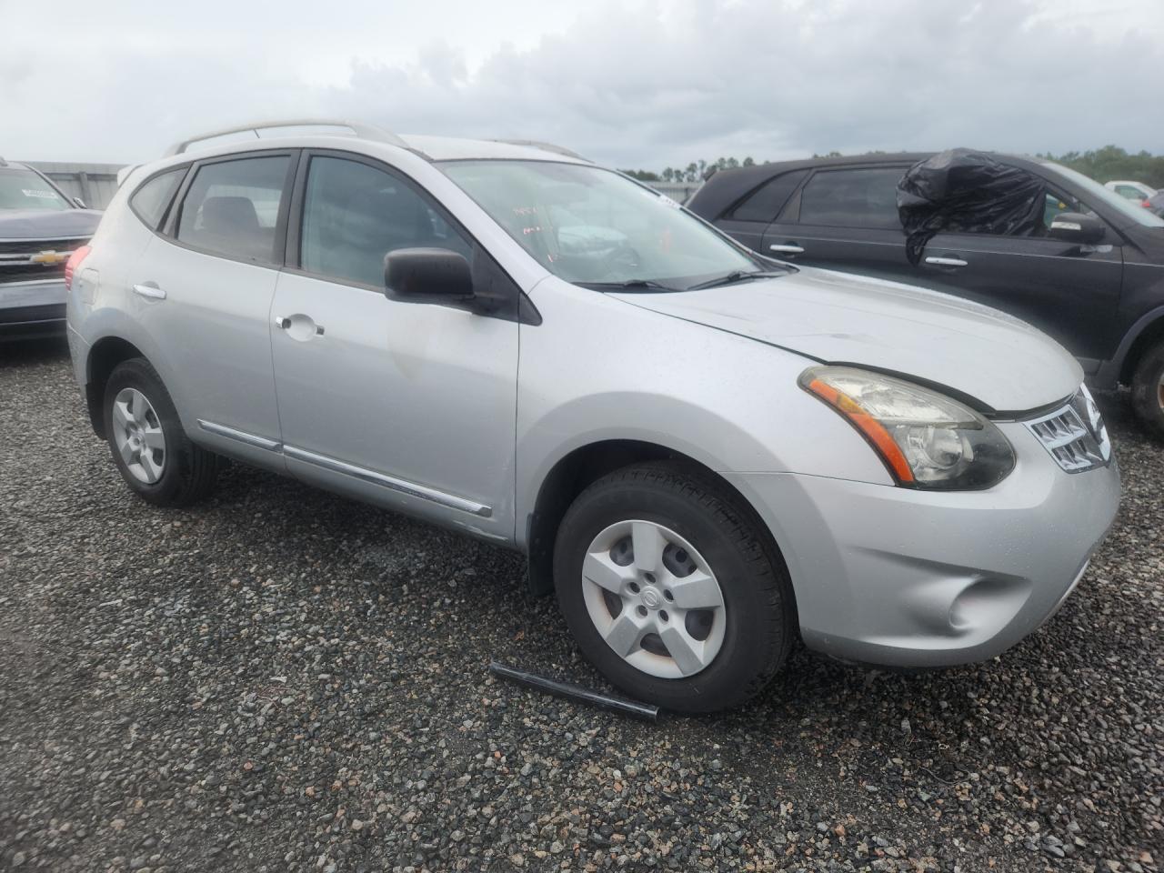2014 Nissan Rogue Select S Silver vin: JN8AS5MT7EW619767