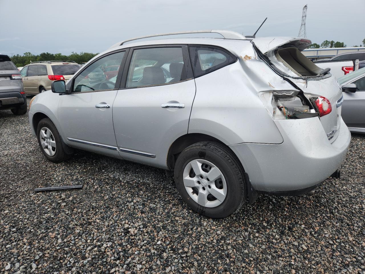 2014 Nissan Rogue Select S Silver vin: JN8AS5MT7EW619767