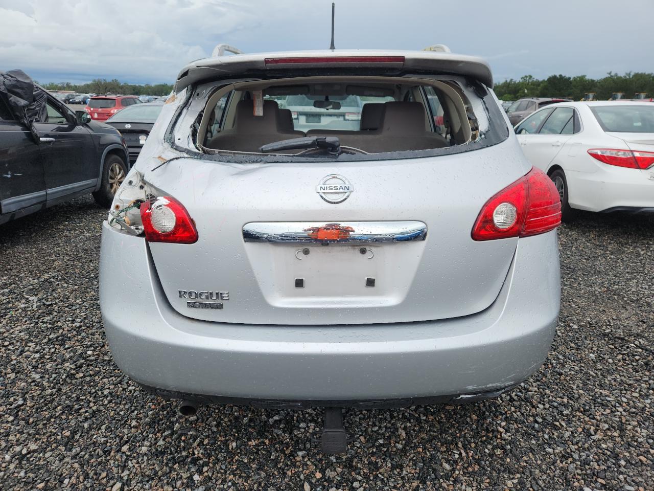 2014 Nissan Rogue Select S Silver vin: JN8AS5MT7EW619767