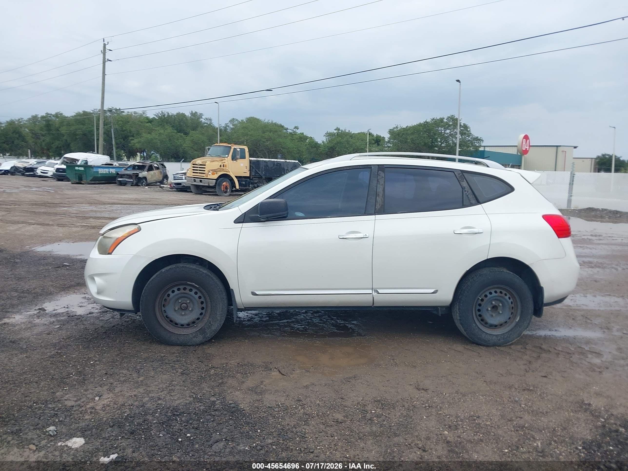 2015 Nissan Rogue Select S White vin: JN8AS5MT7FW160161