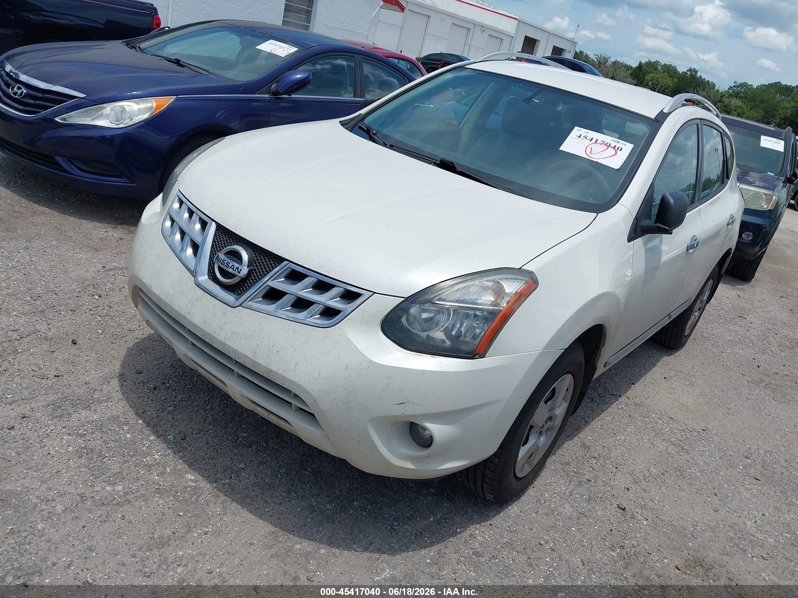 2015 Nissan Rogue Select S White vin: JN8AS5MT7FW163626
