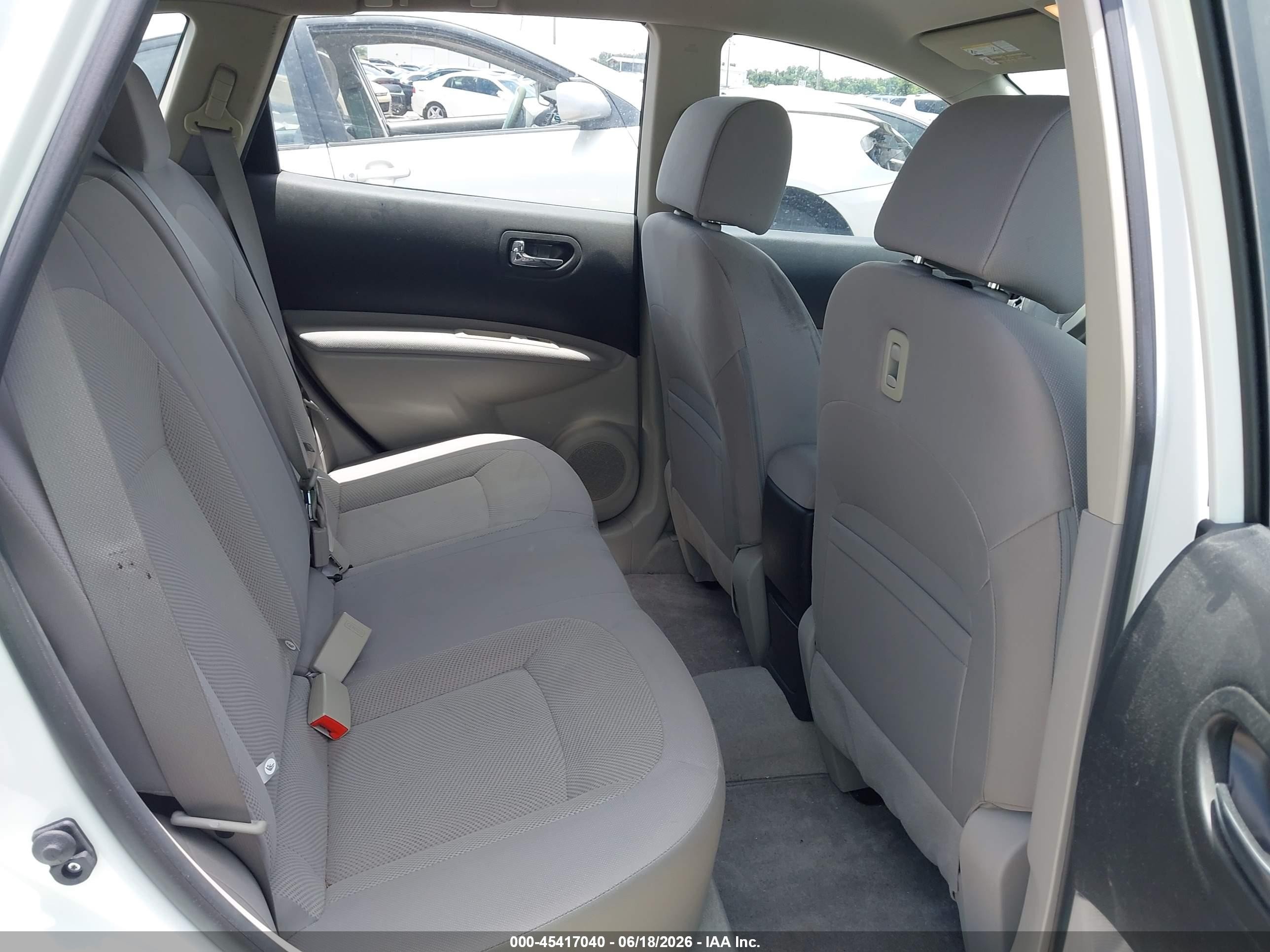 2015 Nissan Rogue Select S White vin: JN8AS5MT7FW163626