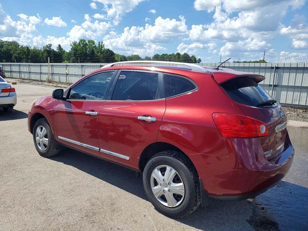 2015 Nissan Rogue Select S Red vin: JN8AS5MT7FW656741