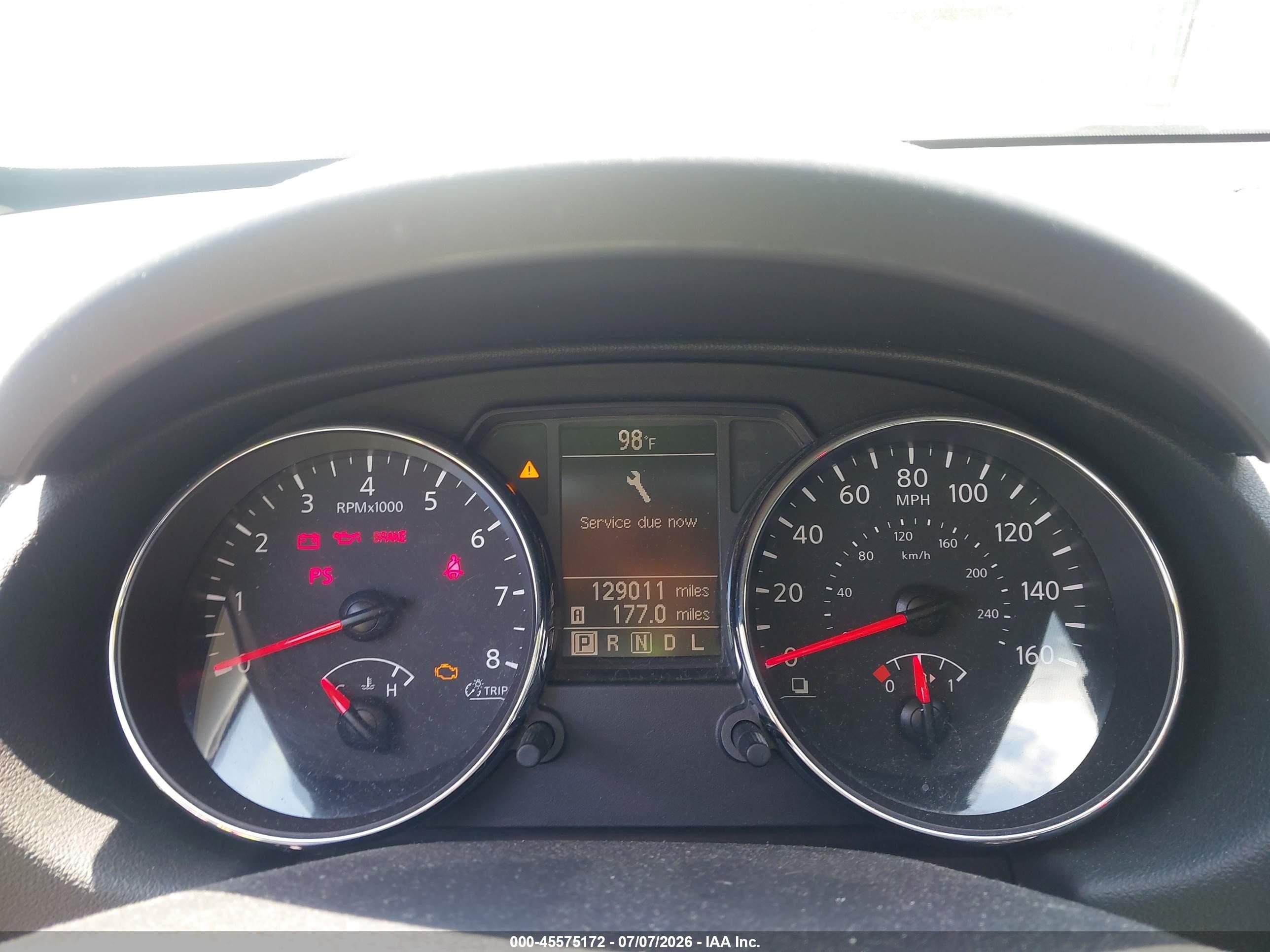 2015 Nissan Rogue Select S Silver vin: JN8AS5MT7FW667884