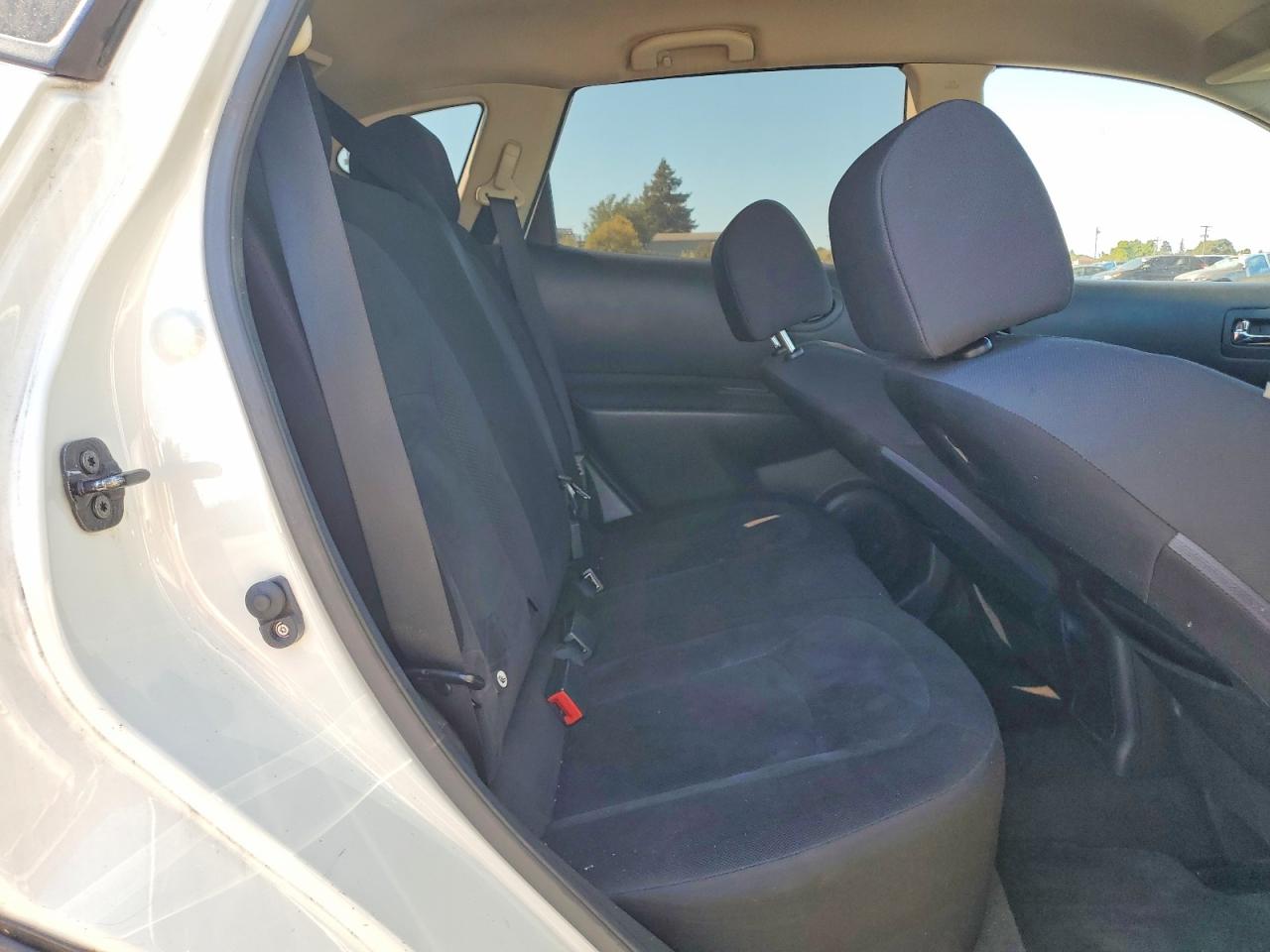 2015 Nissan Rogue Select S Белый vin: JN8AS5MT7FW669778