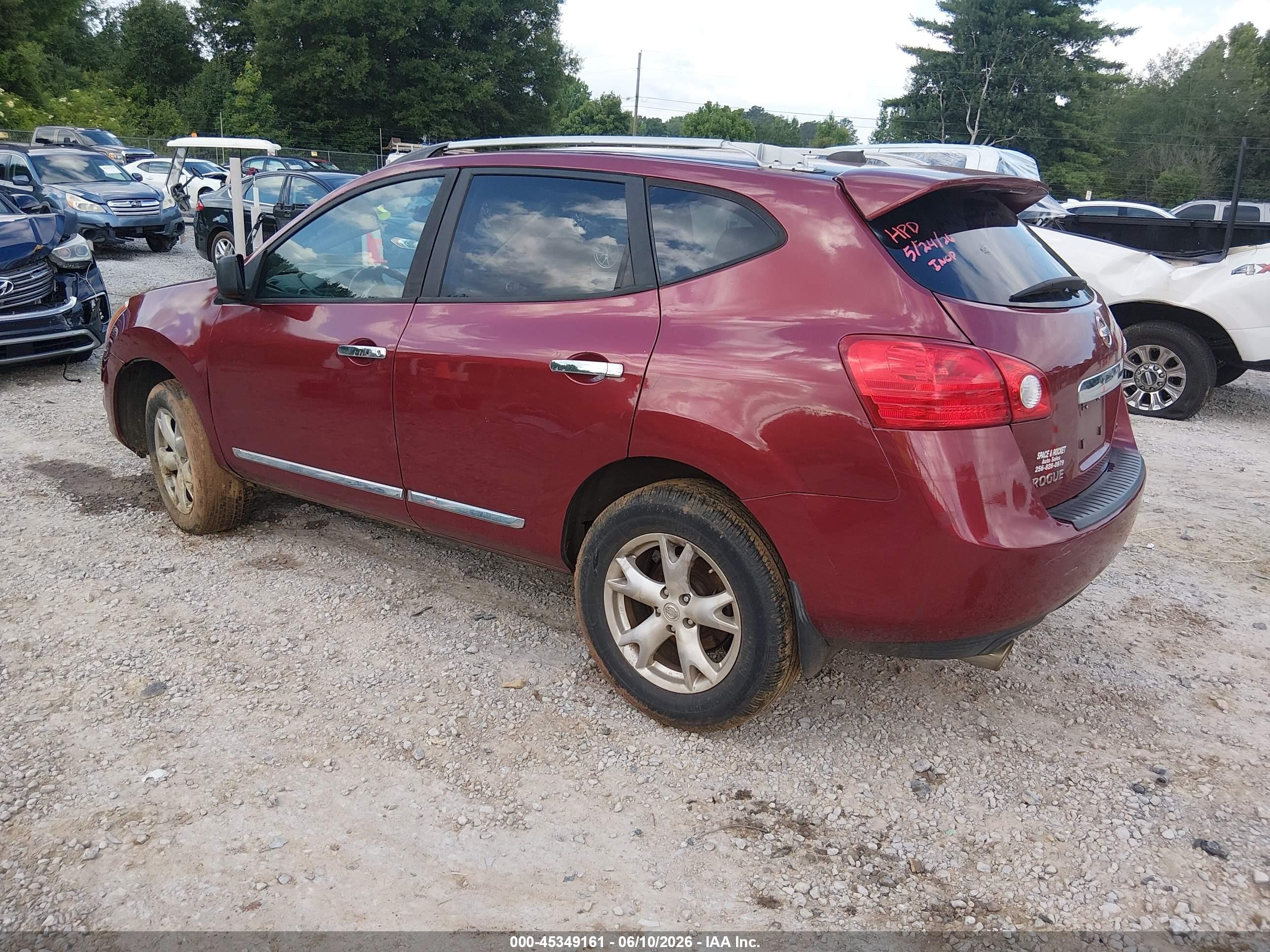 2011 Nissan Rogue Sv Красный vin: JN8AS5MT8BW154489