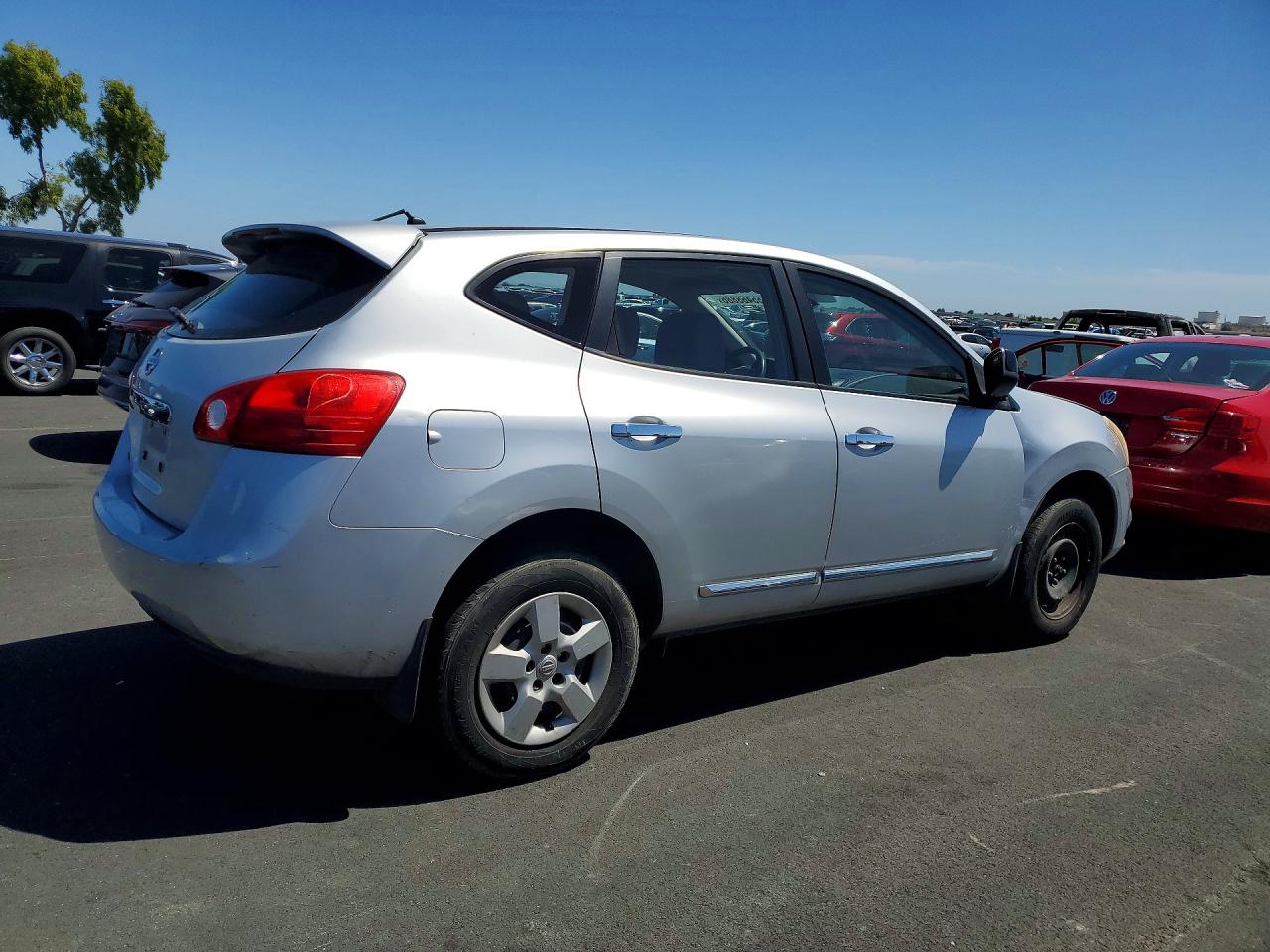 2011 Nissan Rogue S Silver vin: JN8AS5MT8BW165167