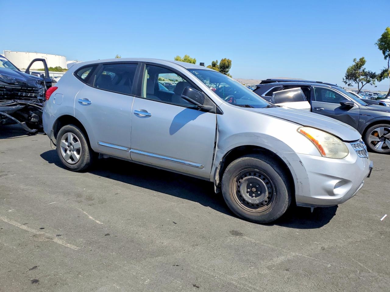 2011 Nissan Rogue S Silver vin: JN8AS5MT8BW165167