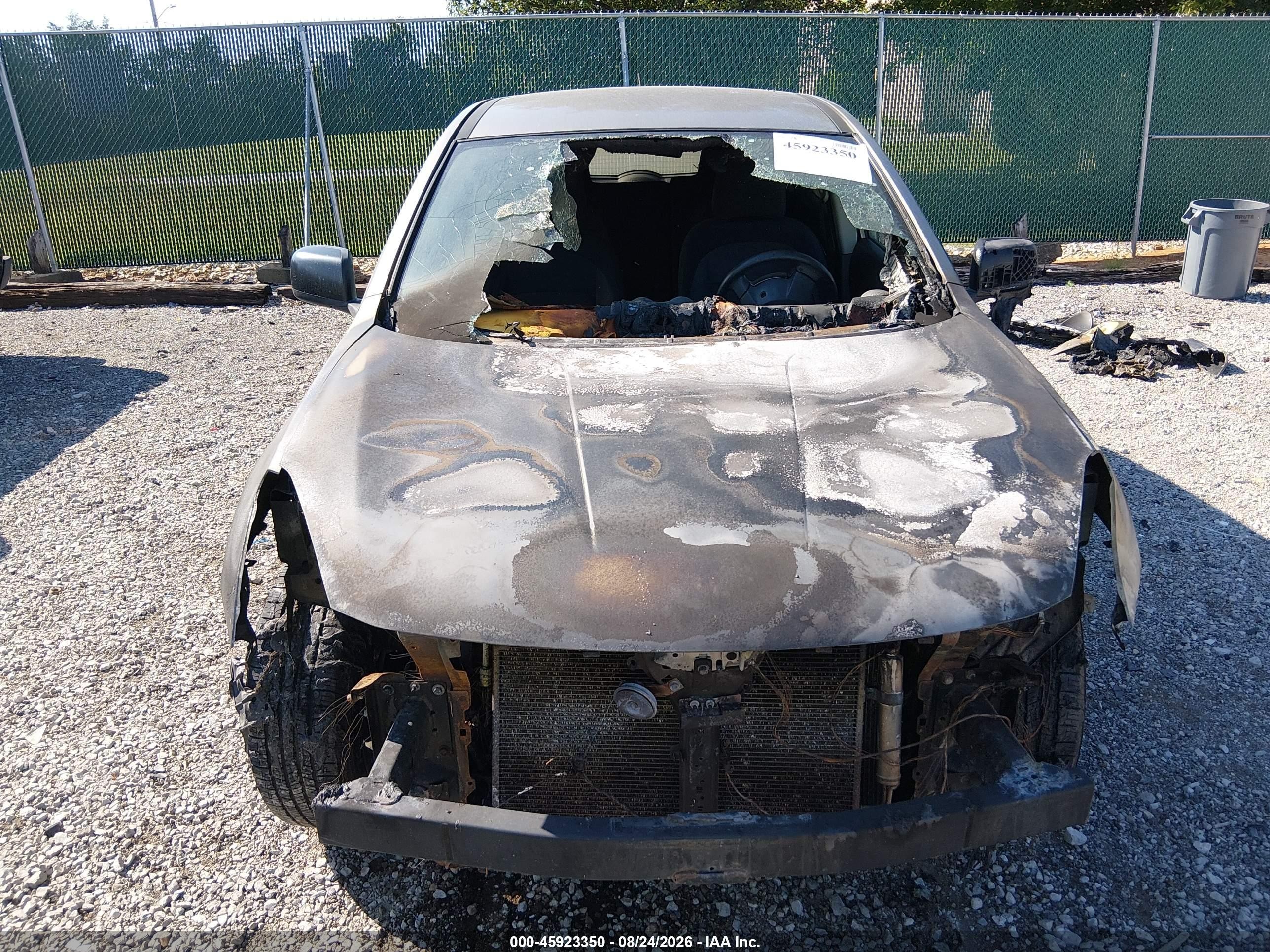 2011 Nissan Rogue S Серый vin: JN8AS5MT8BW168666