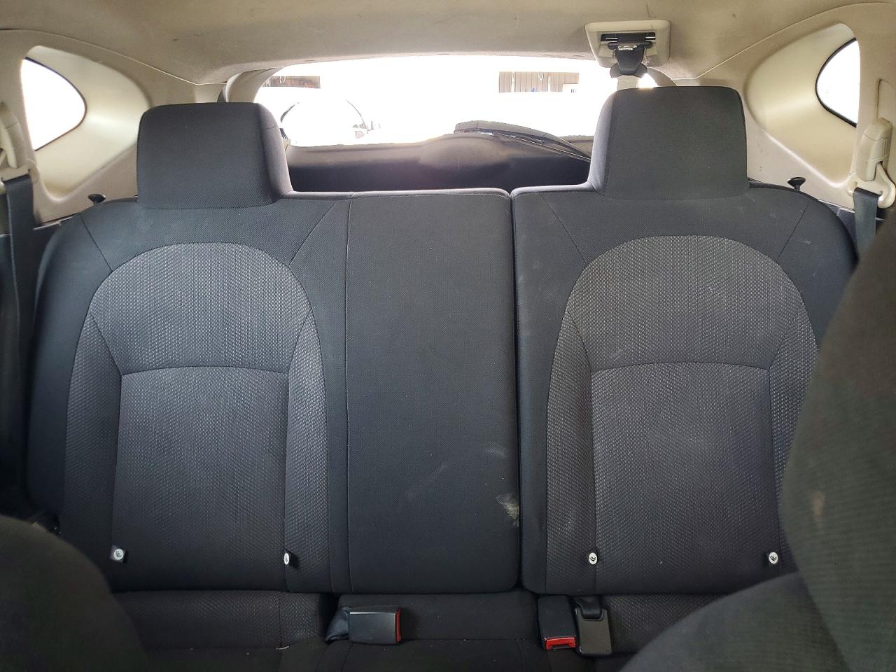 2011 Nissan Rogue S Silver vin: JN8AS5MT8BW170479