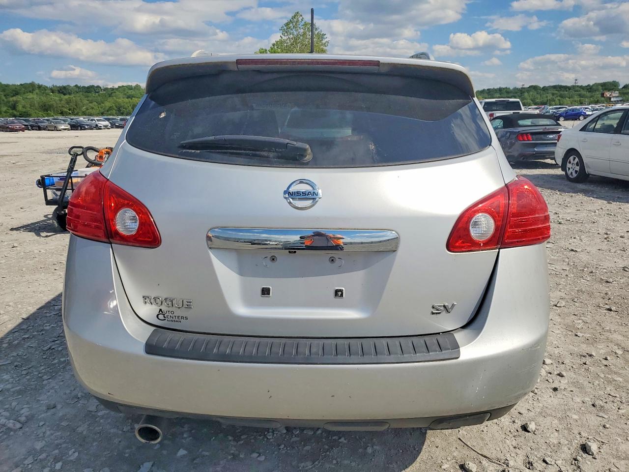 2011 Nissan Rogue S Silver vin: JN8AS5MT8BW172572
