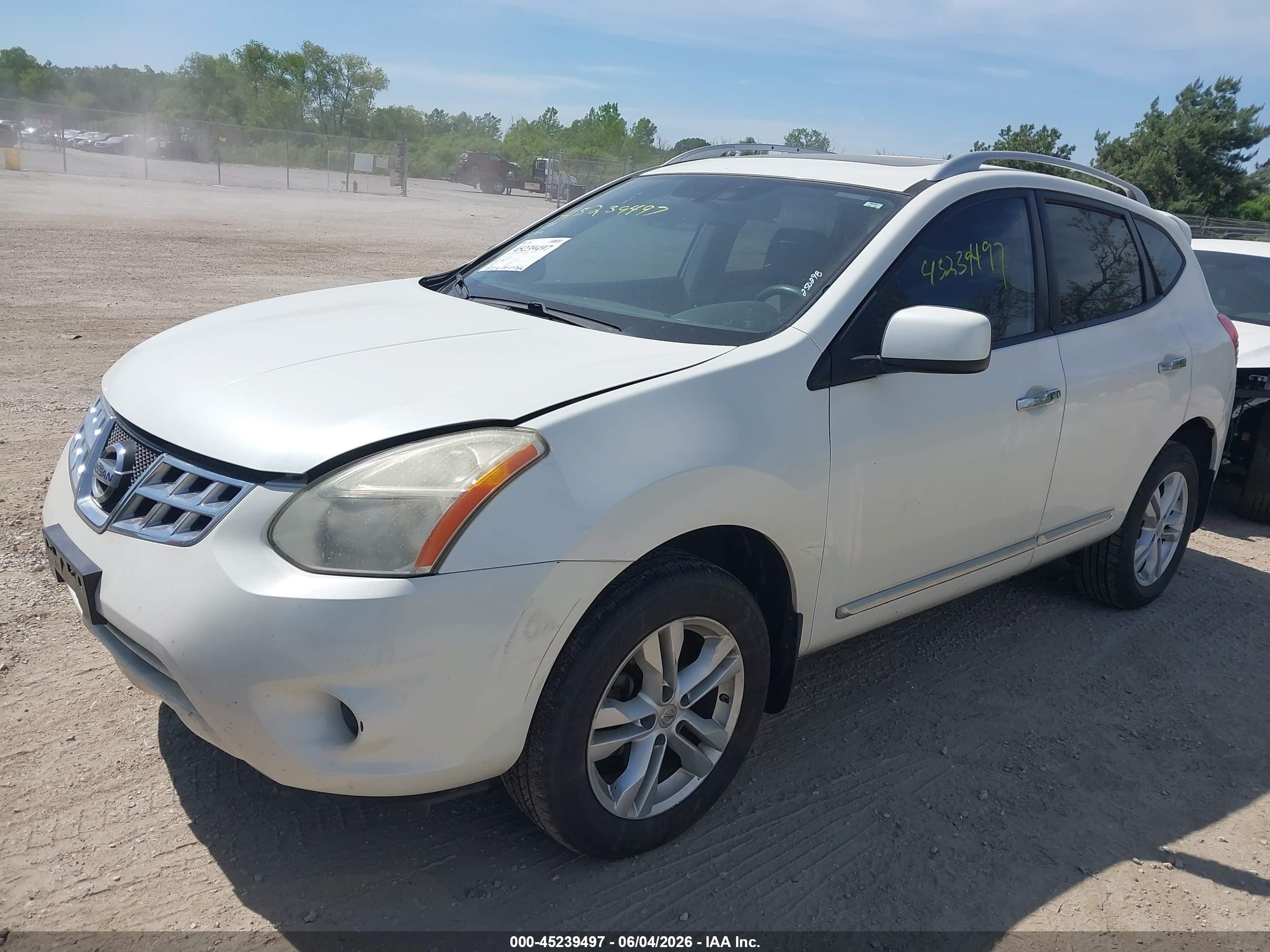 2012 Nissan Rogue Sv White vin: JN8AS5MT8CW250298
