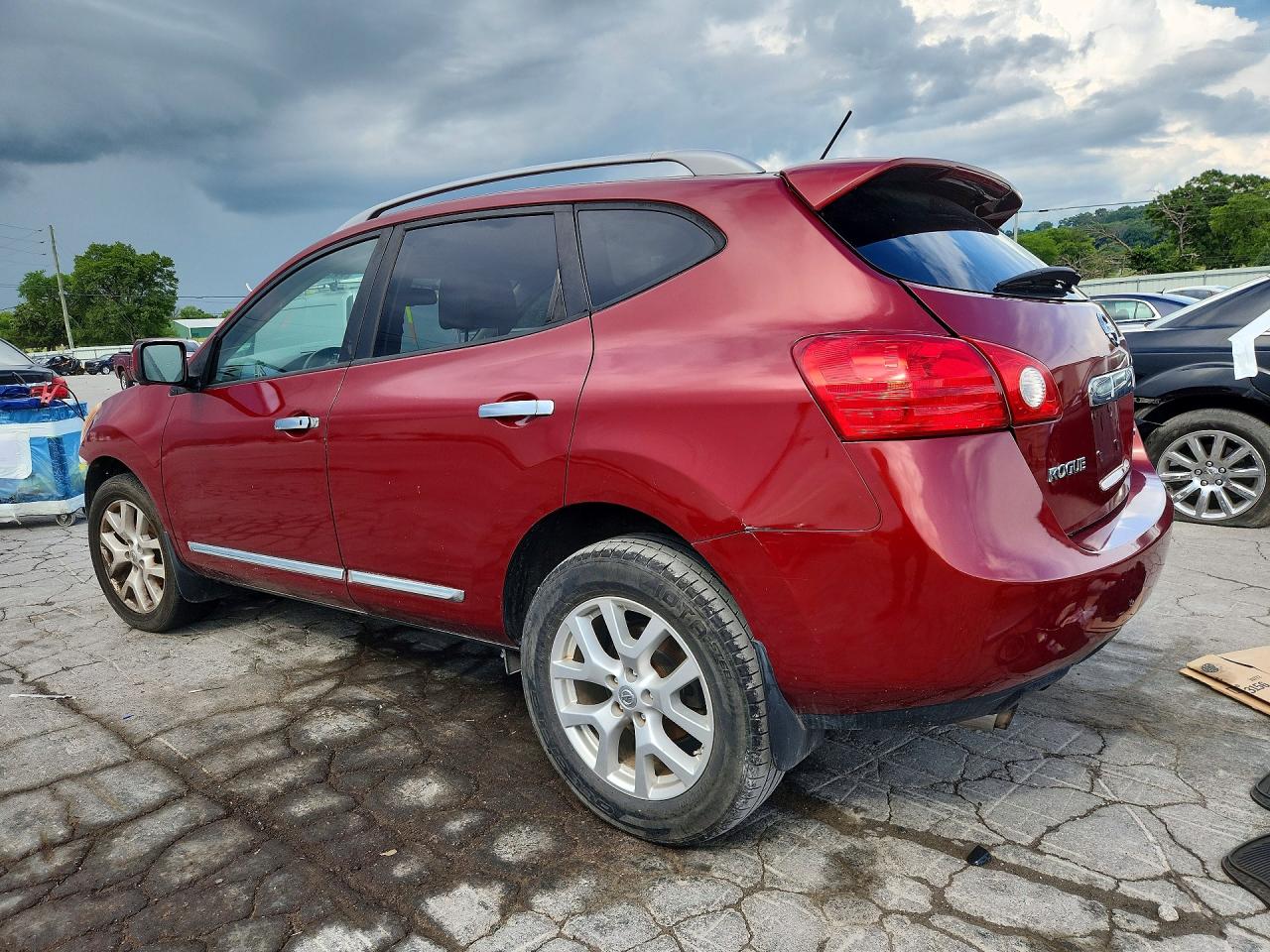 2012 Nissan Rogue S Red vin: JN8AS5MT8CW254397