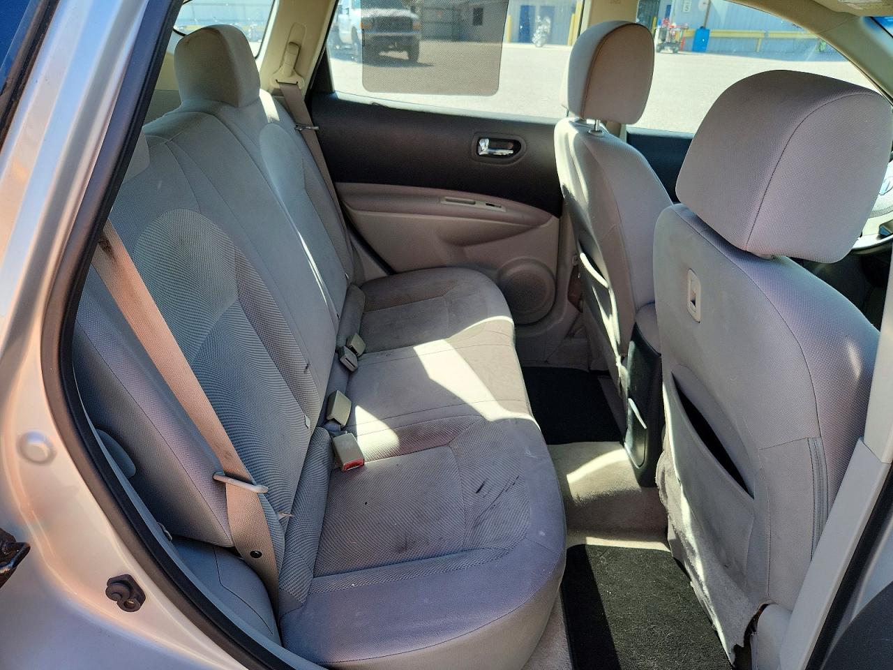2012 Nissan Rogue S Silver vin: JN8AS5MT8CW279414